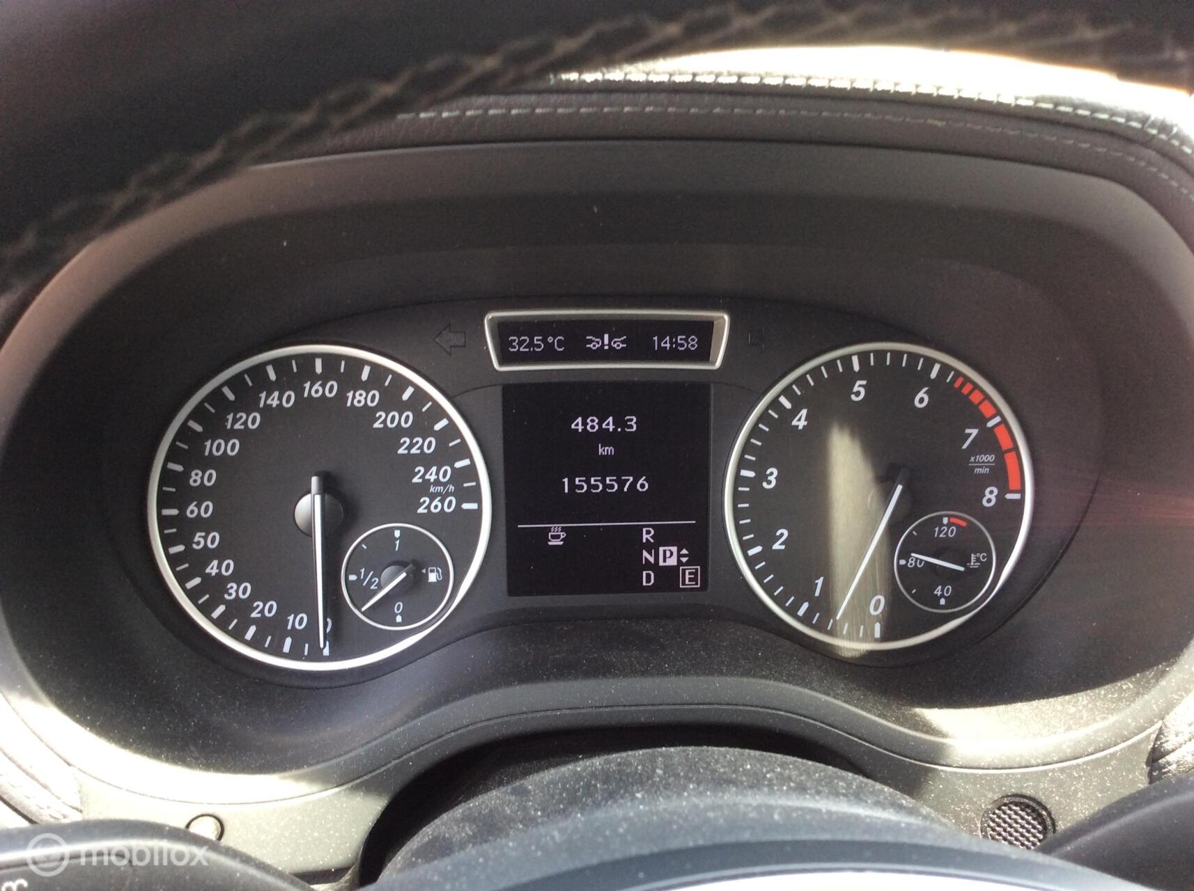 Foto van Mercedes-Benz B 180