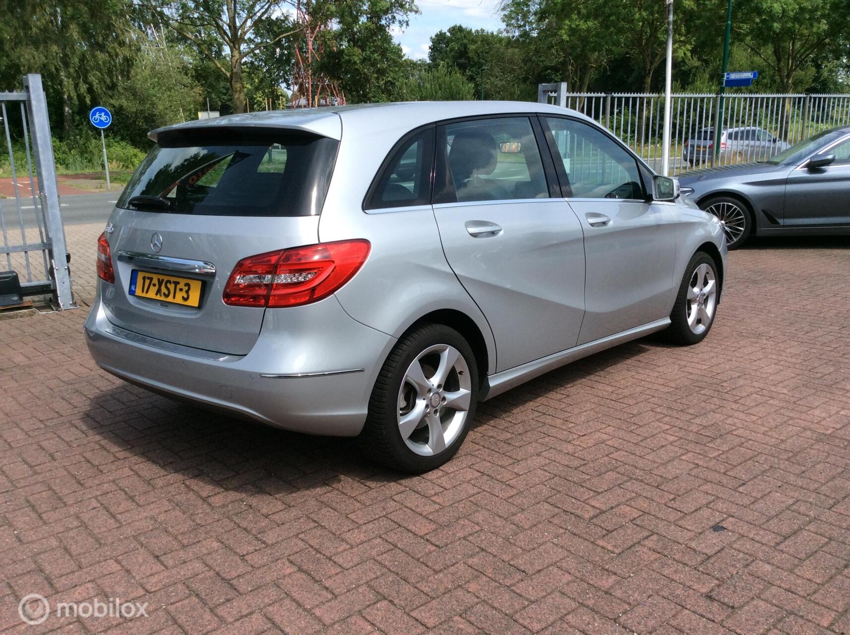 Foto van Mercedes-Benz B 180