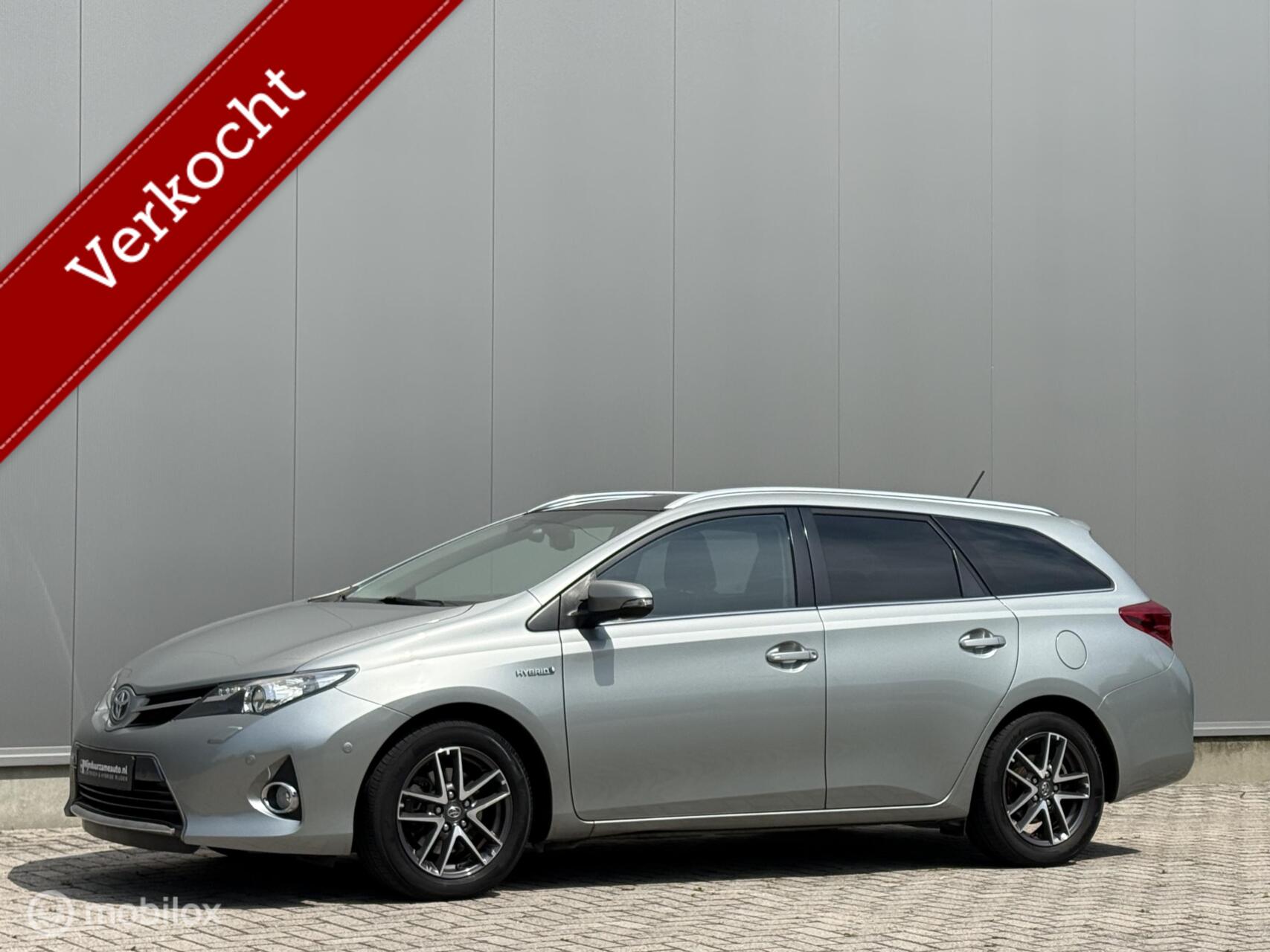 Toyota Toyota Auris 1.8 Hybrid Aut. Pano, Dealer, 1 ste eig, Haak ! 2014 - voorkant