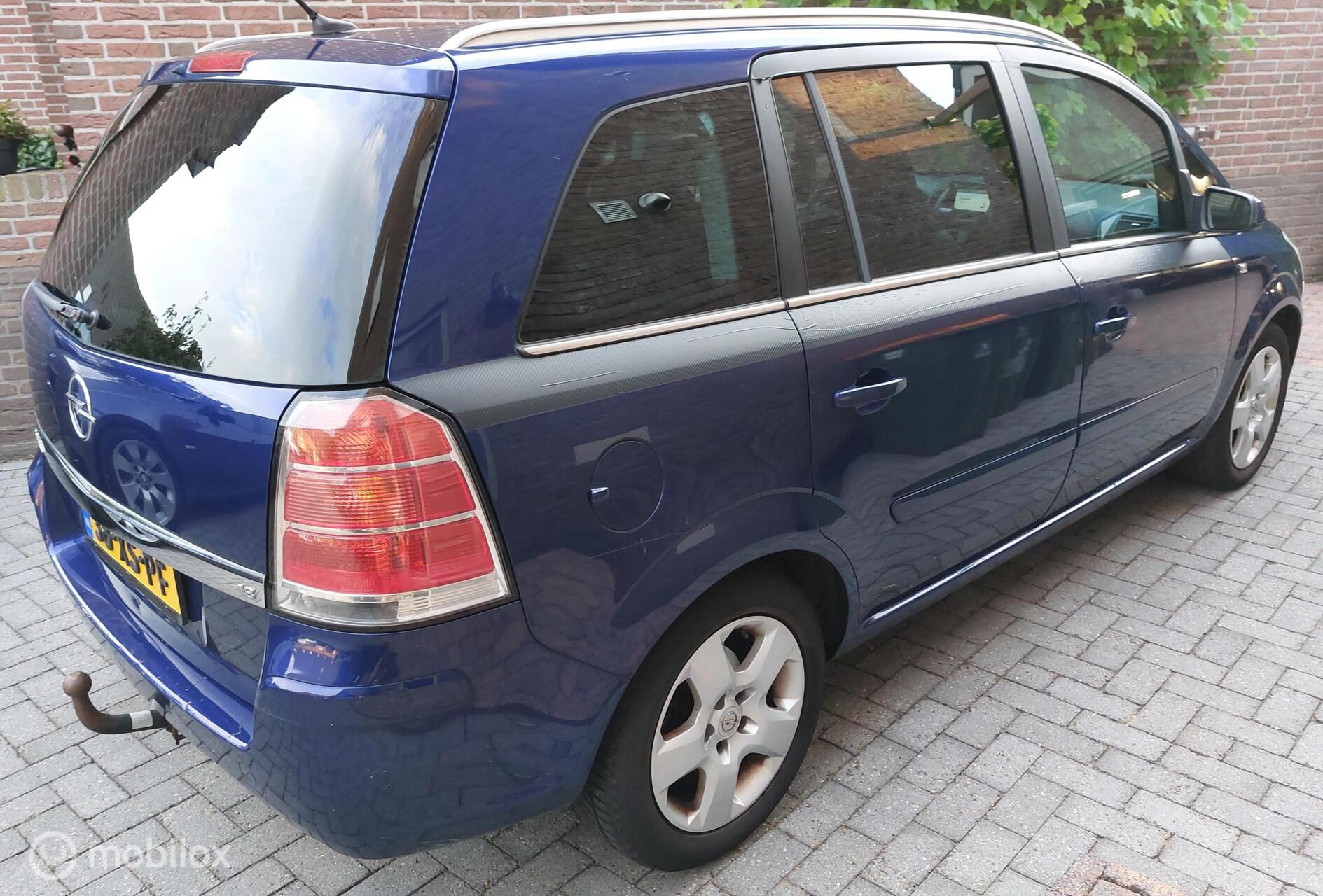 Foto van Opel Zafira