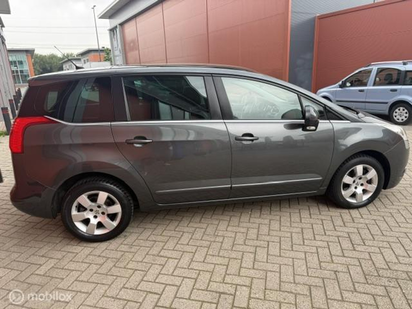 Foto van Peugeot 5008