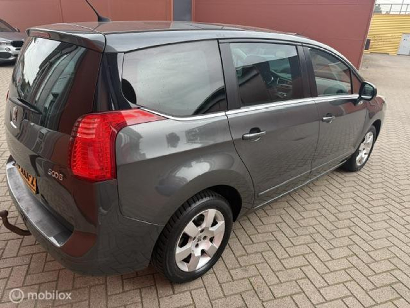 Foto van Peugeot 5008