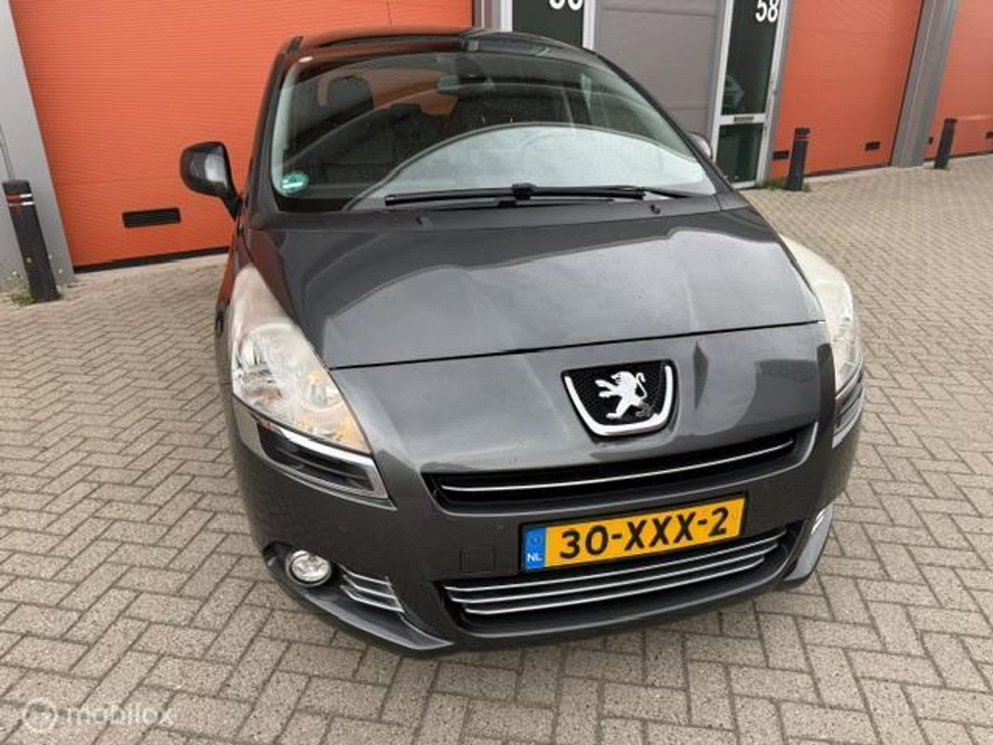 Foto van Peugeot 5008