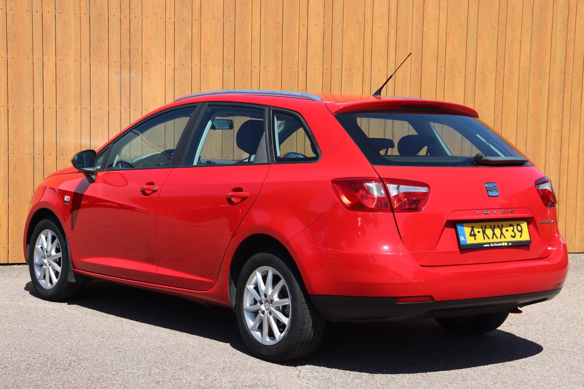 Foto van Seat Ibiza ST