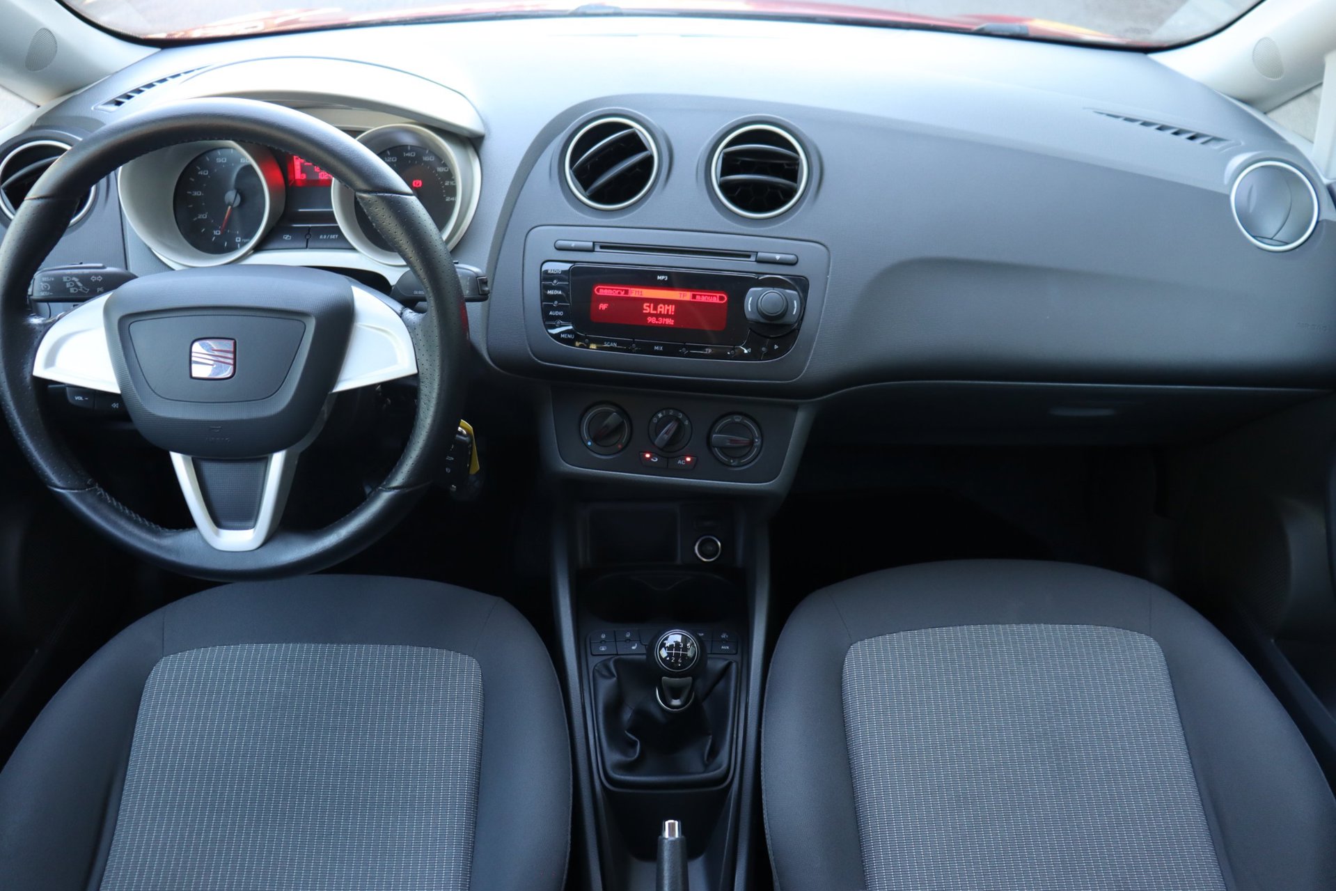 Foto van Seat Ibiza ST