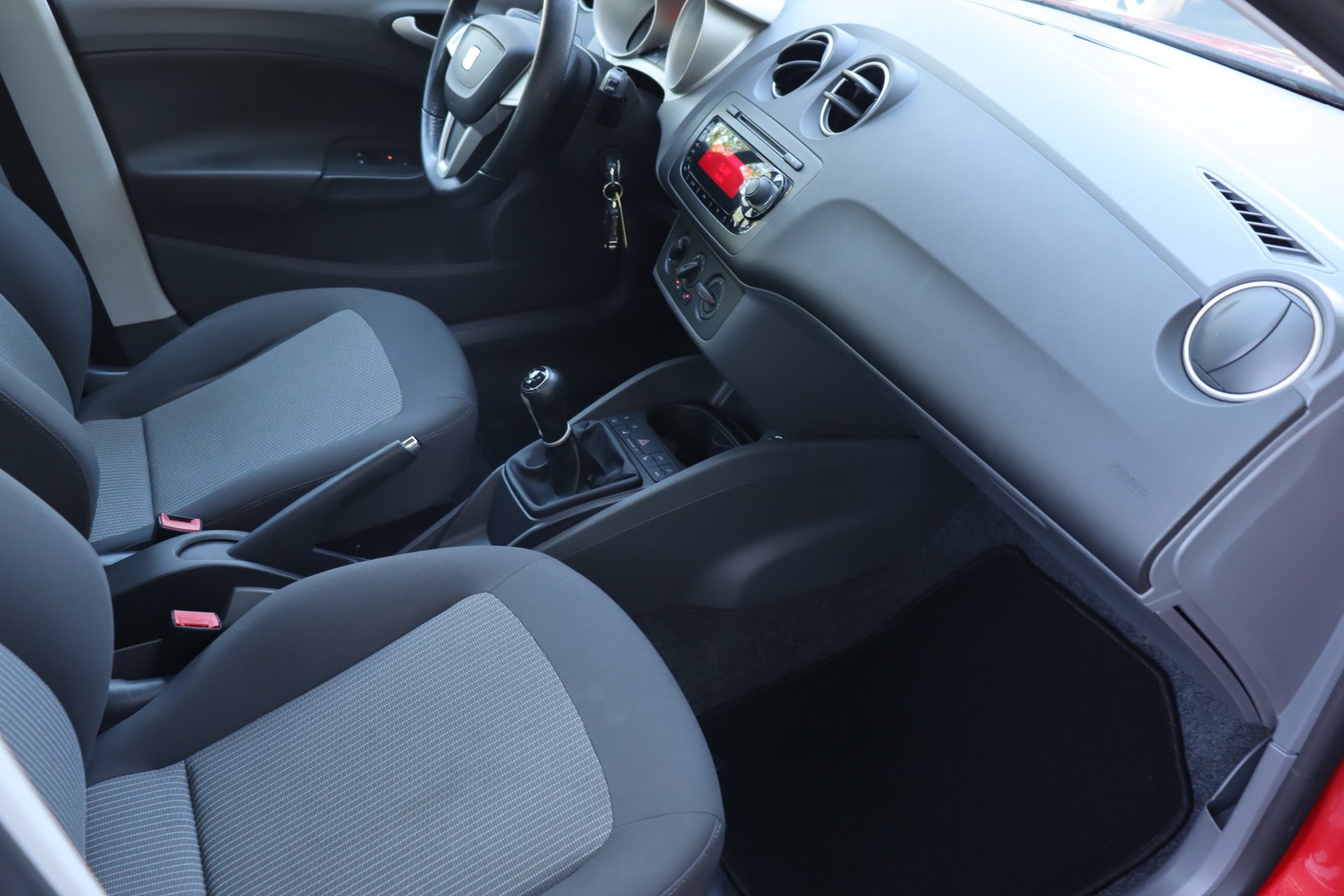 Foto van Seat Ibiza ST