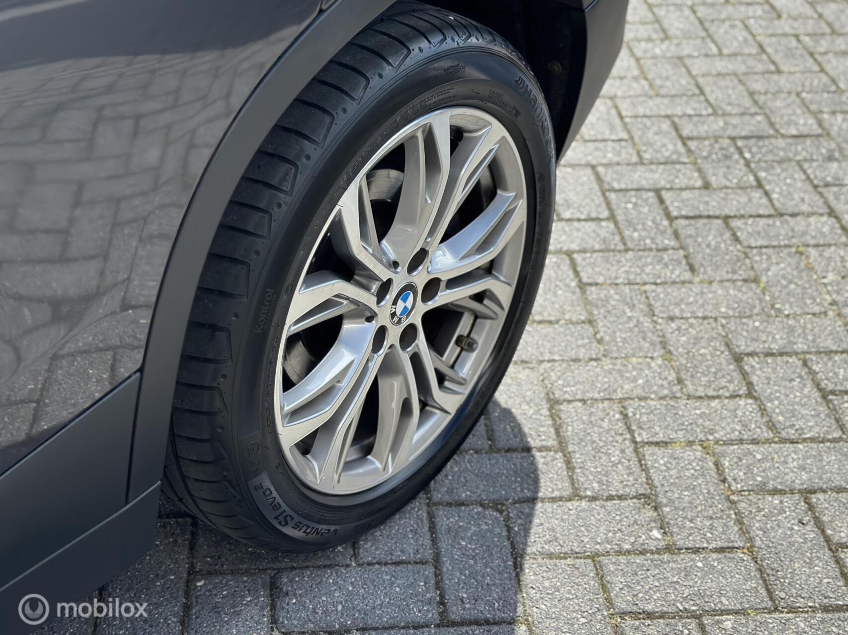 Foto van BMW X2 Sdrive20i