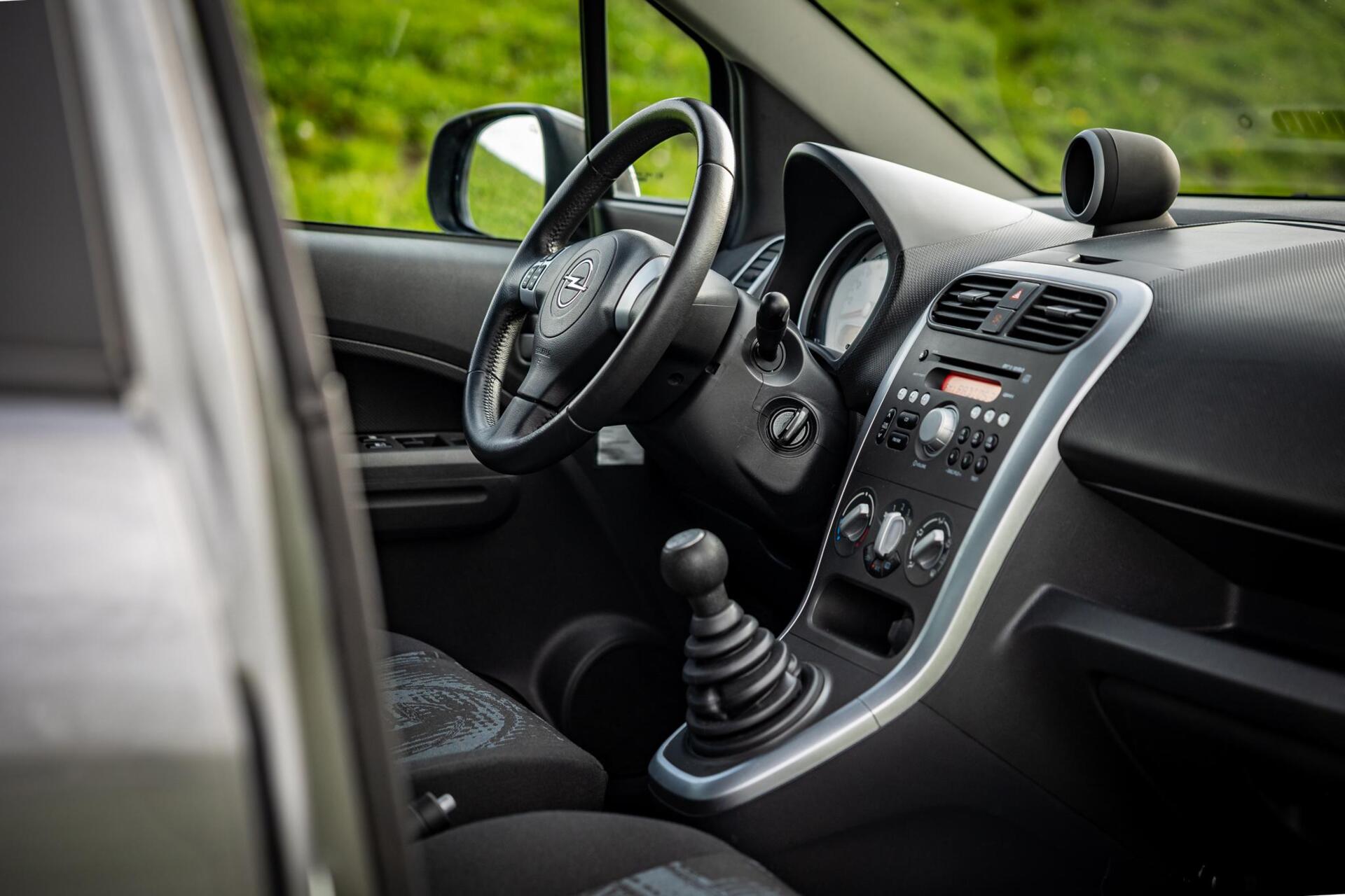 Foto van Opel Agila