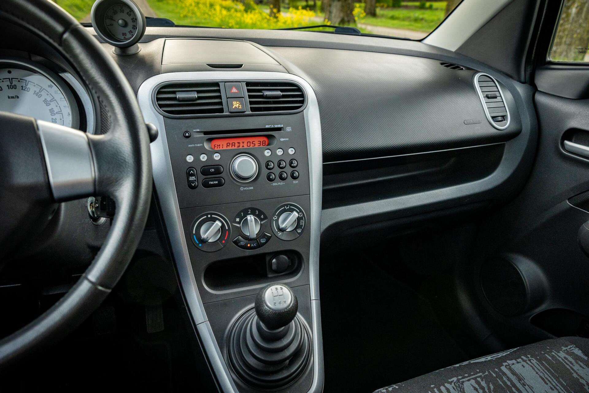 Foto van Opel Agila