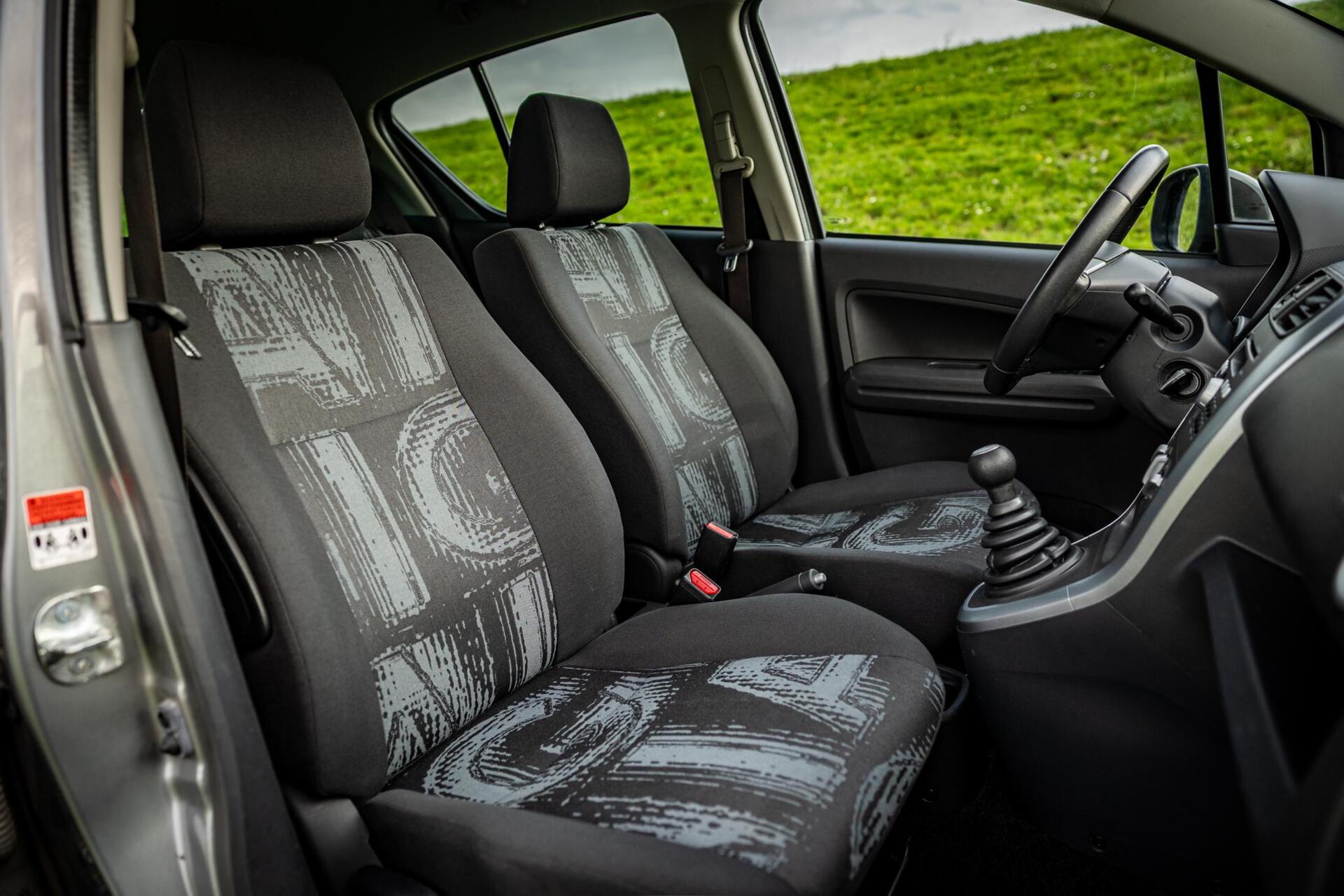 Foto van Opel Agila