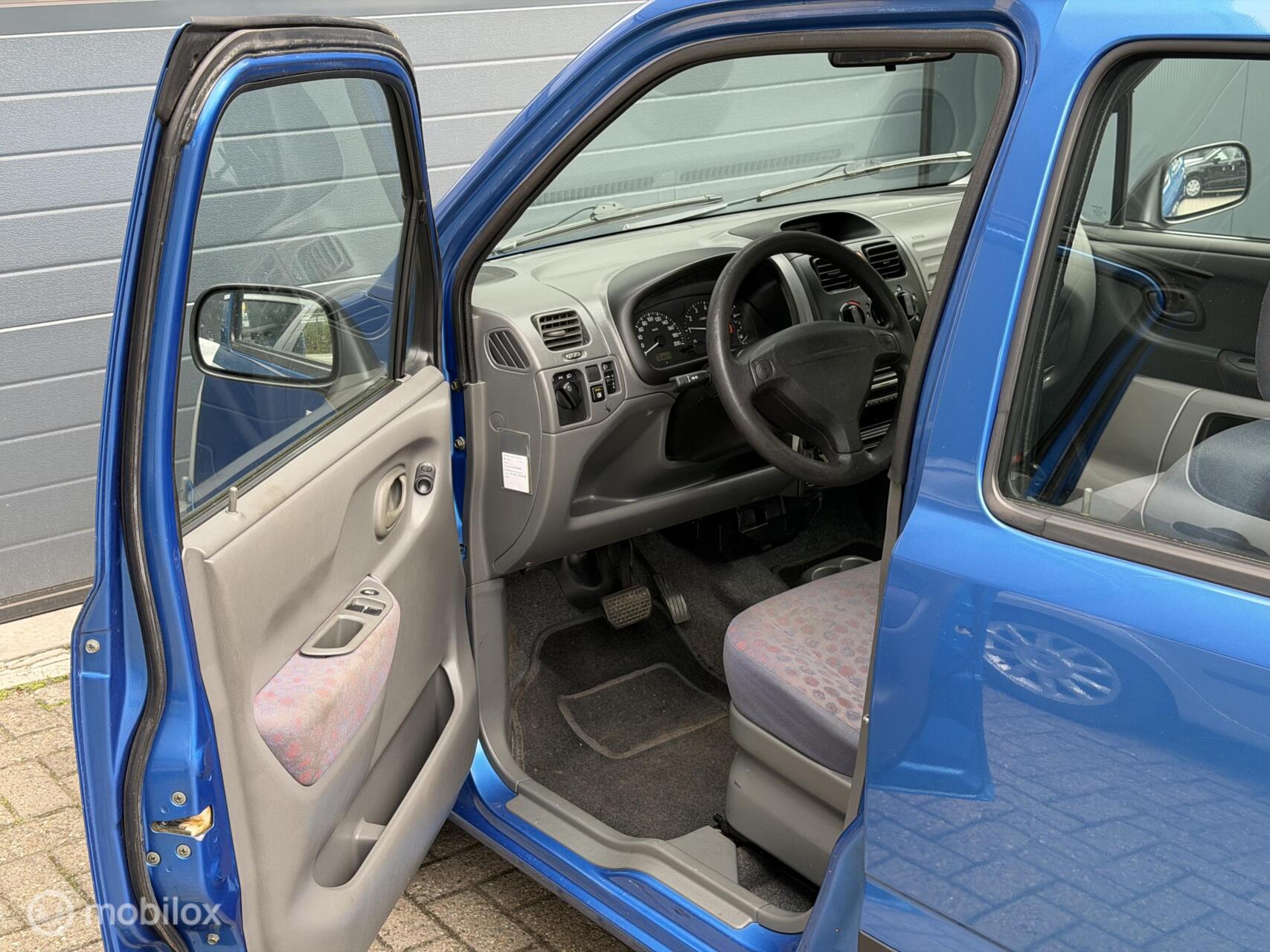 Foto van Suzuki Wagon R