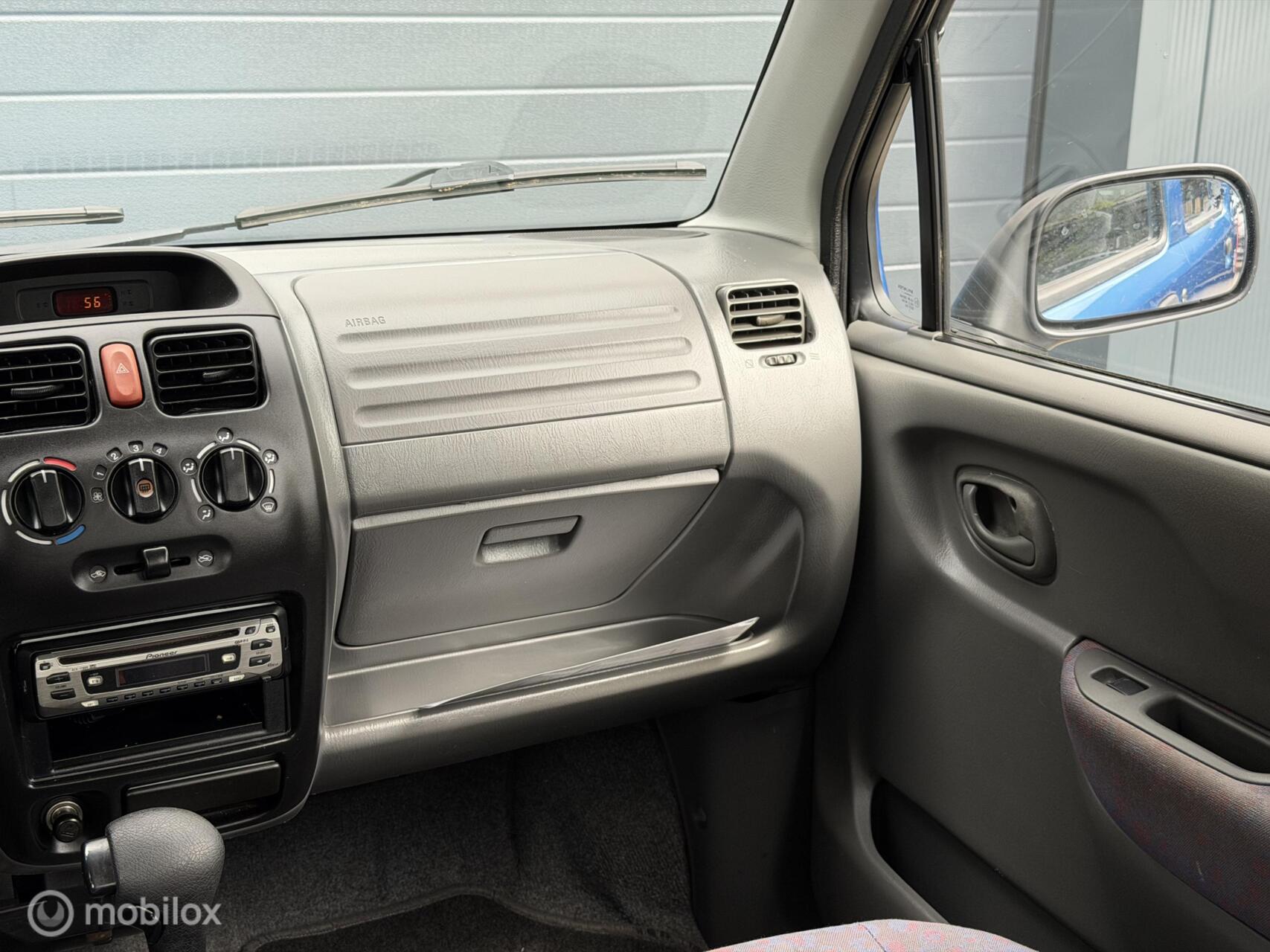 Foto van Suzuki Wagon R
