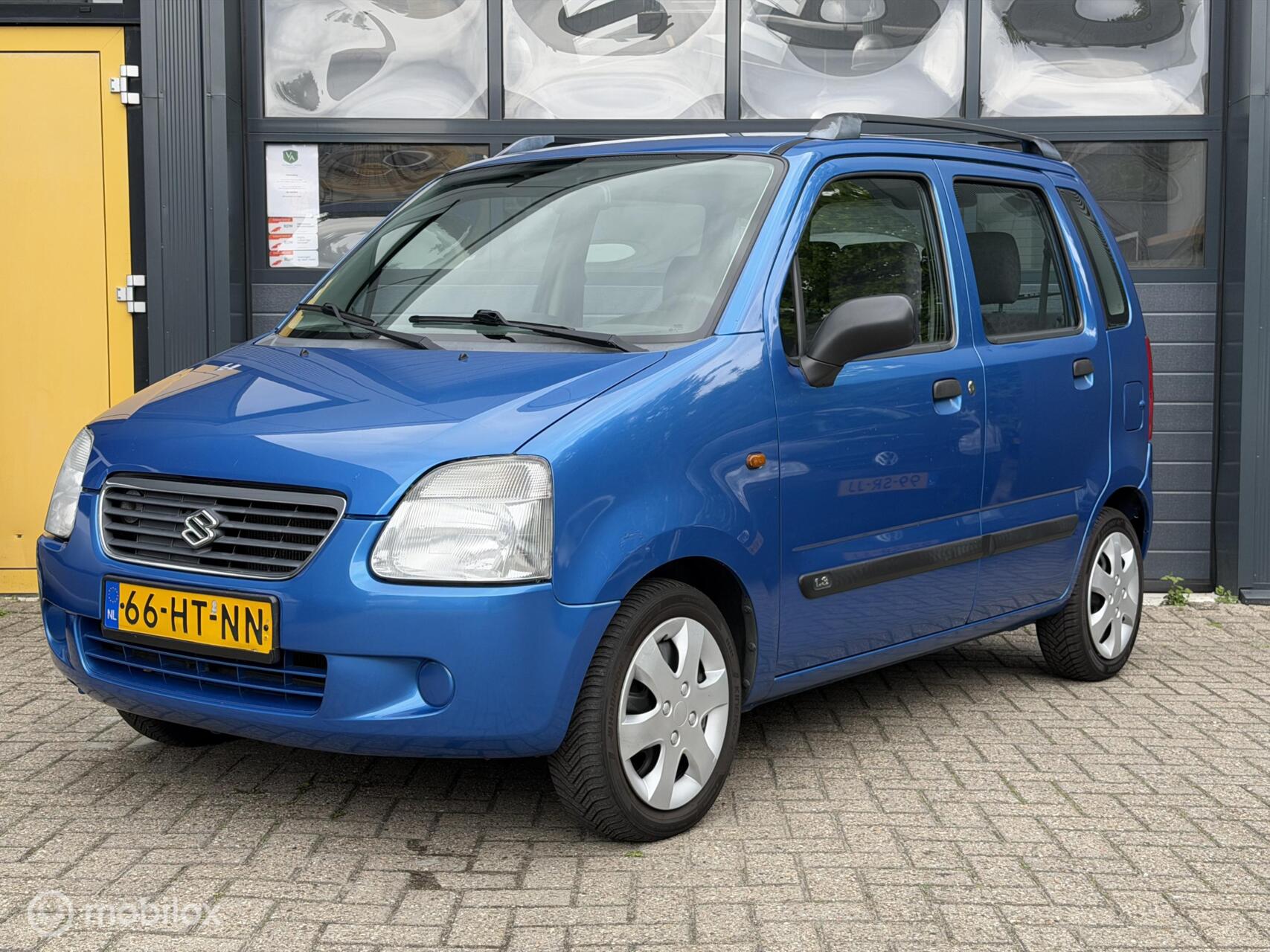 Foto van Suzuki Wagon R