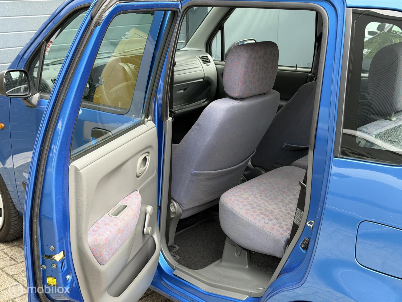 Foto van Suzuki Wagon R