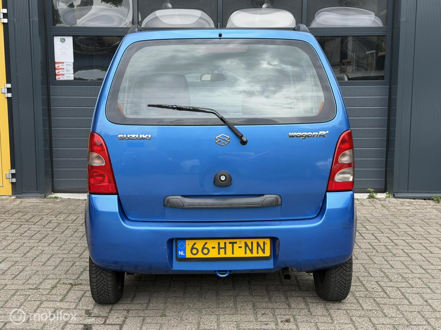 Foto van Suzuki Wagon R