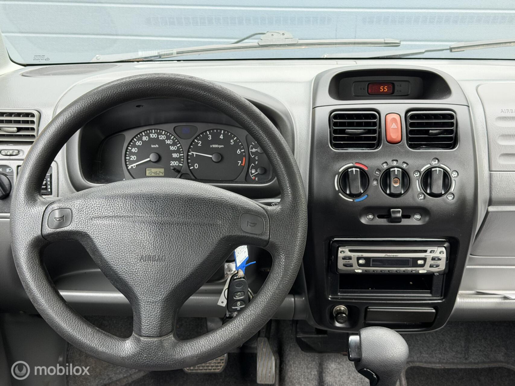 Foto van Suzuki Wagon R