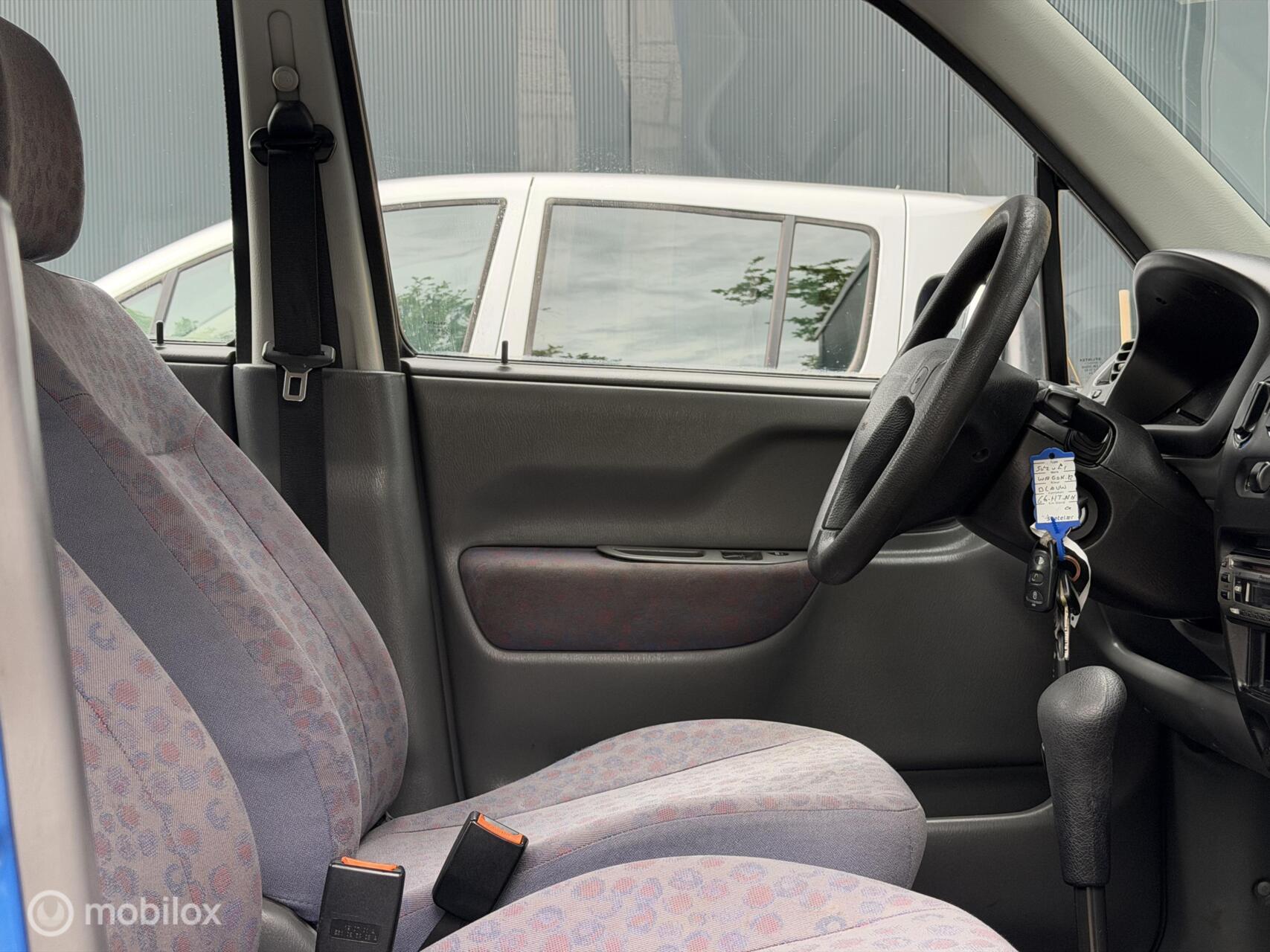 Foto van Suzuki Wagon R