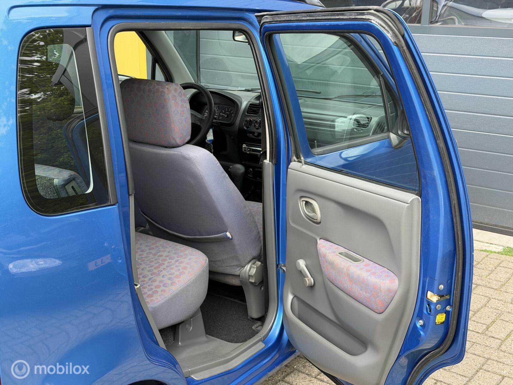 Foto van Suzuki Wagon R