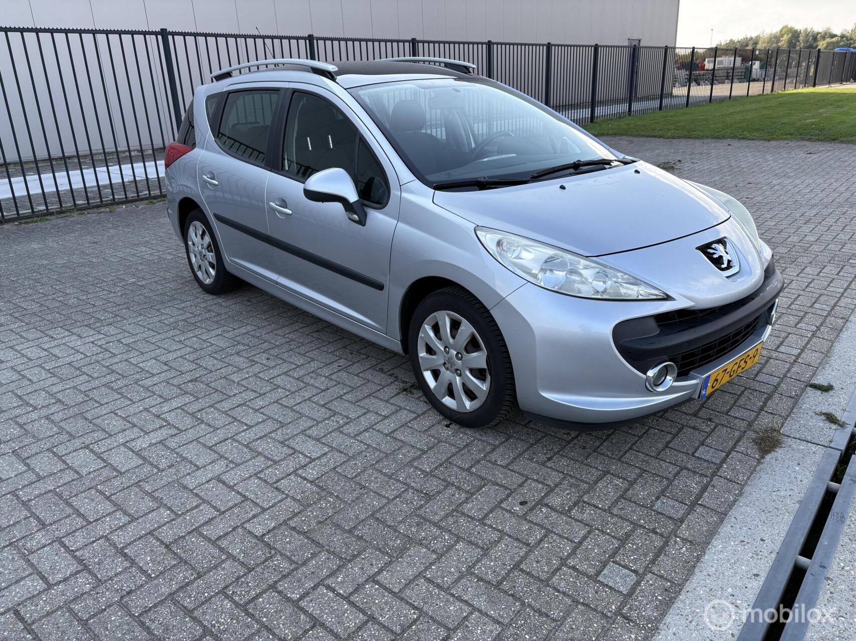 Peugeot 207 SW 1.6 VTi XS 2008 - voorkant