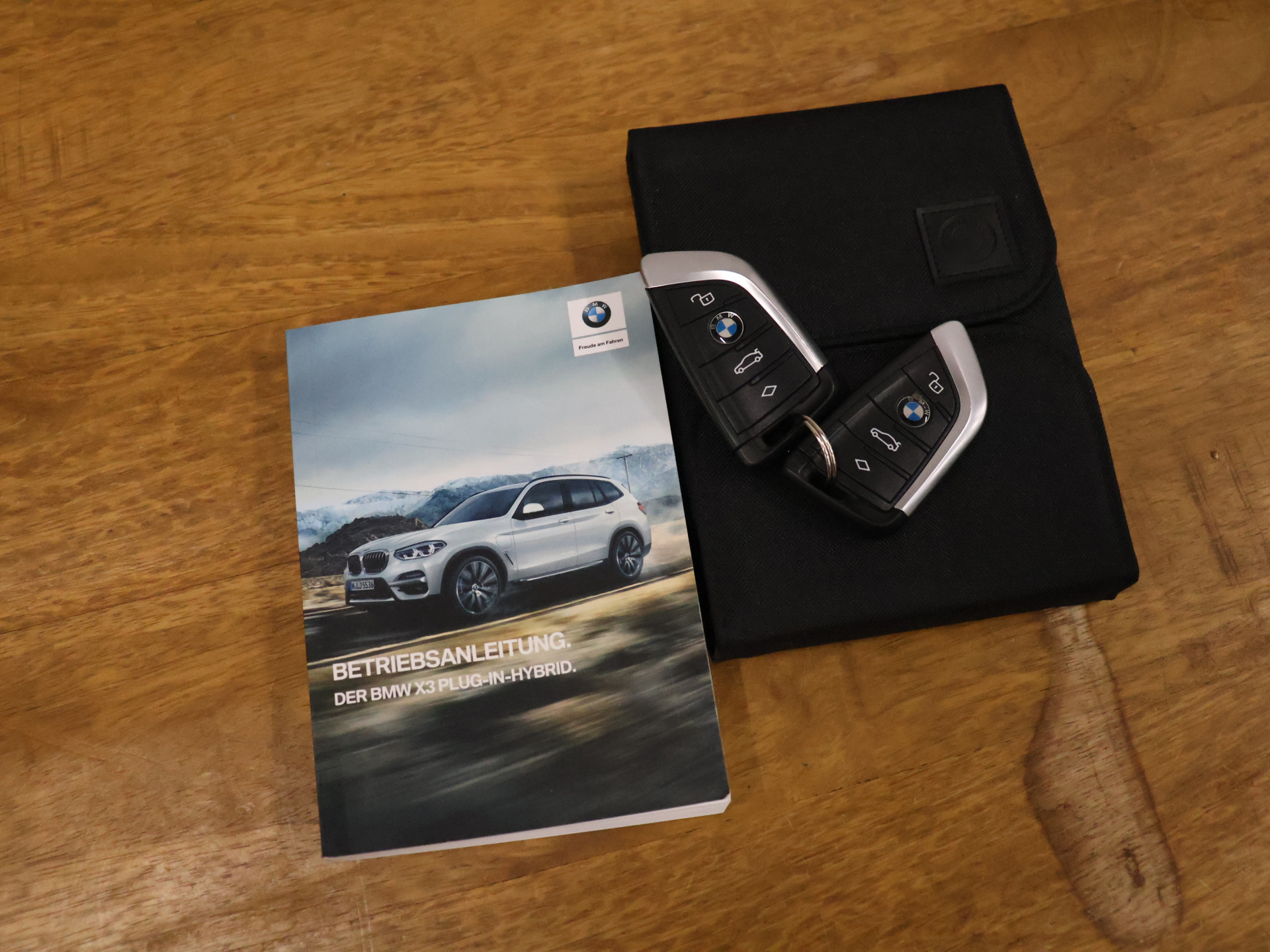 Foto van BMW X3 Xdrive30e