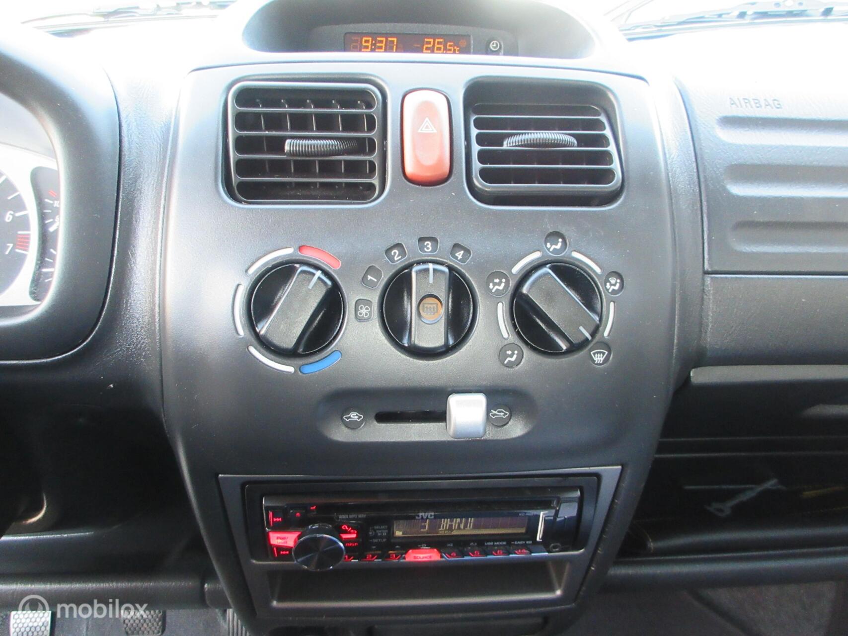 Foto van Opel Agila