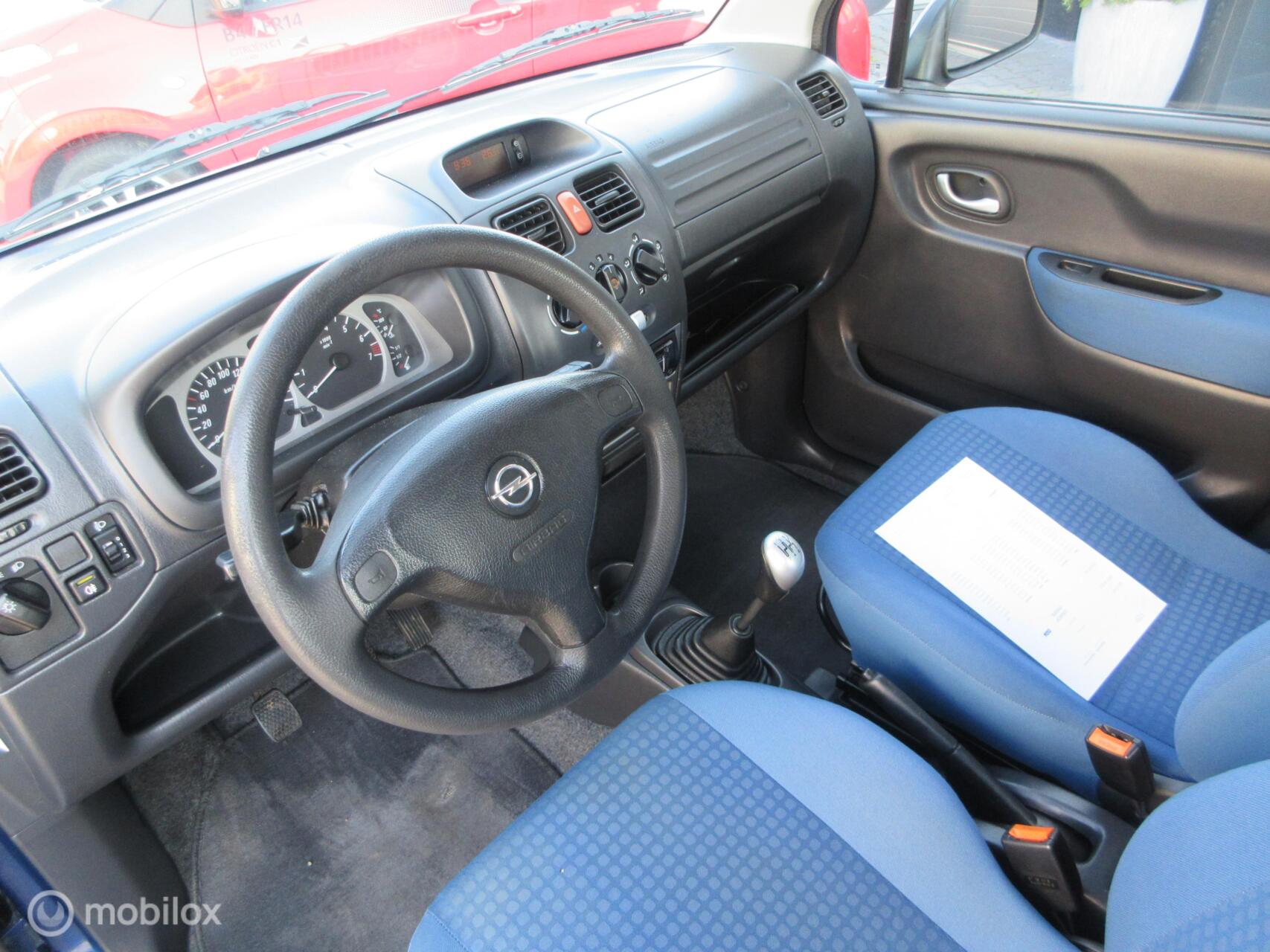 Foto van Opel Agila