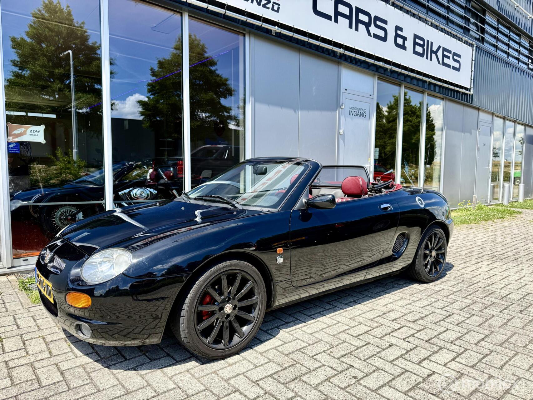 Foto van MG MGF