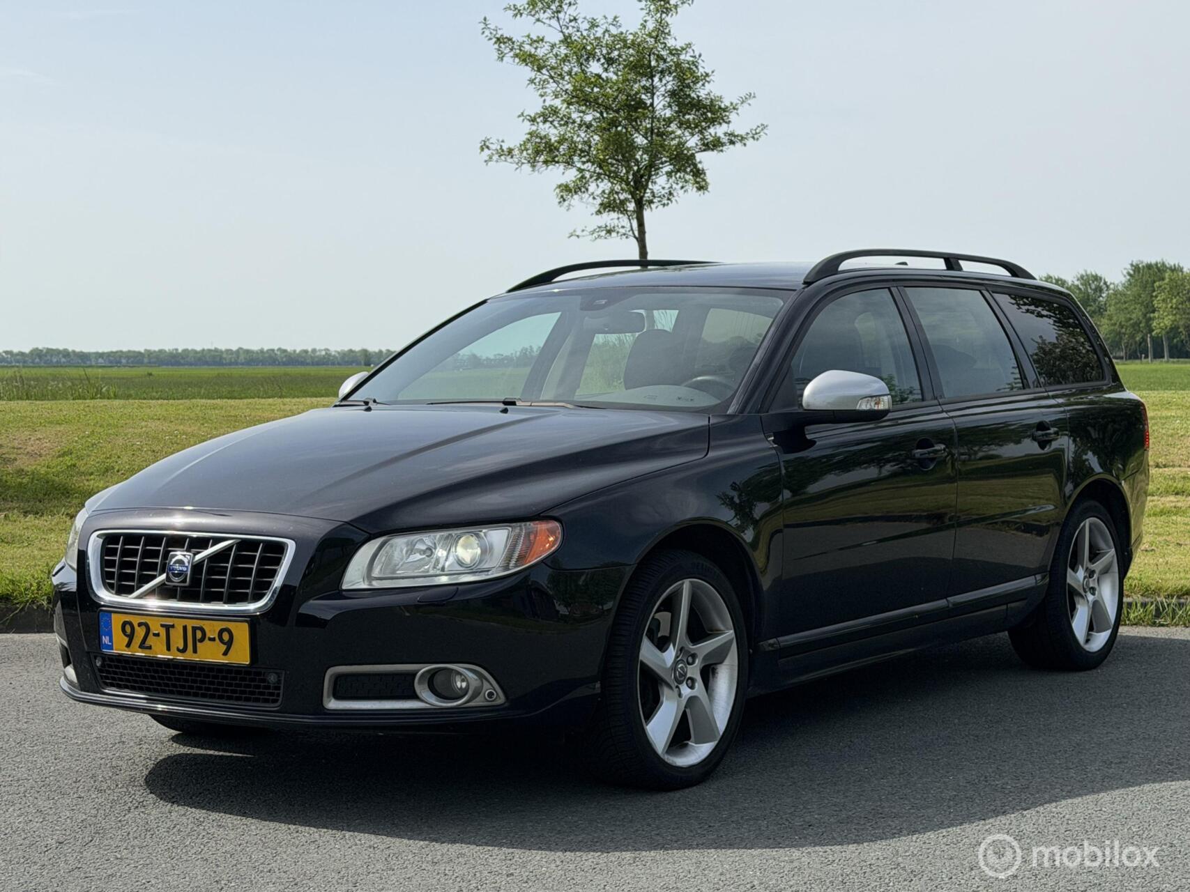Volvo V70 3.2 * 6 cilinder * 2008 - voorkant