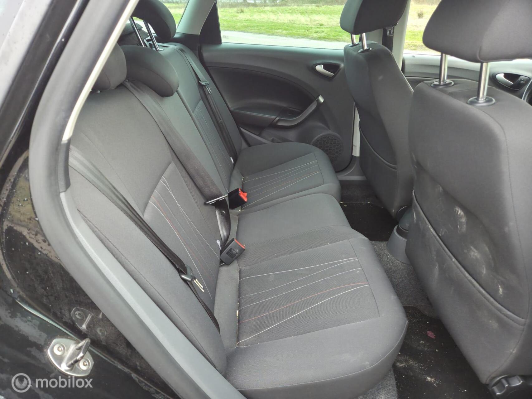 Foto van Seat Ibiza ST