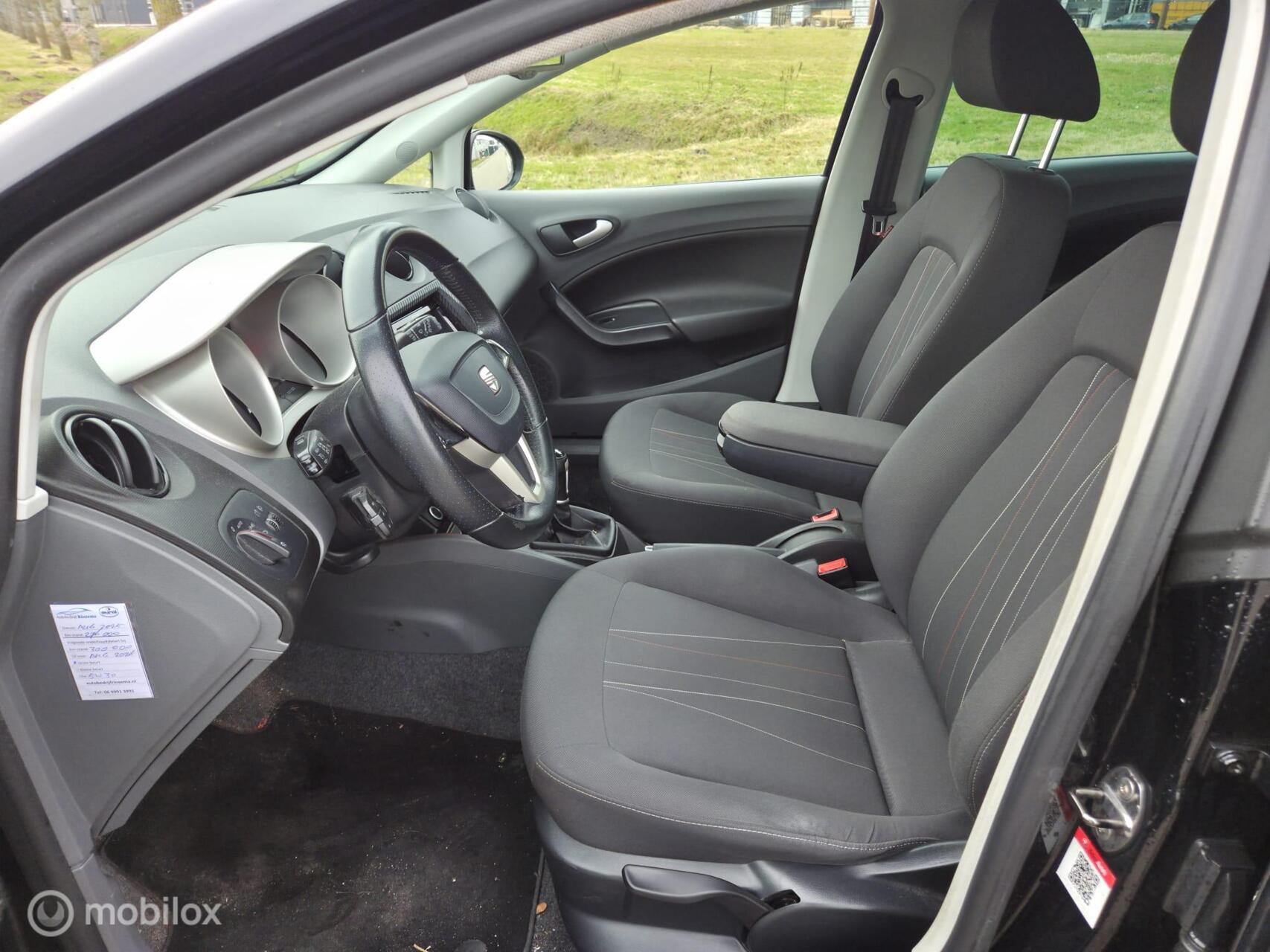 Foto van Seat Ibiza ST
