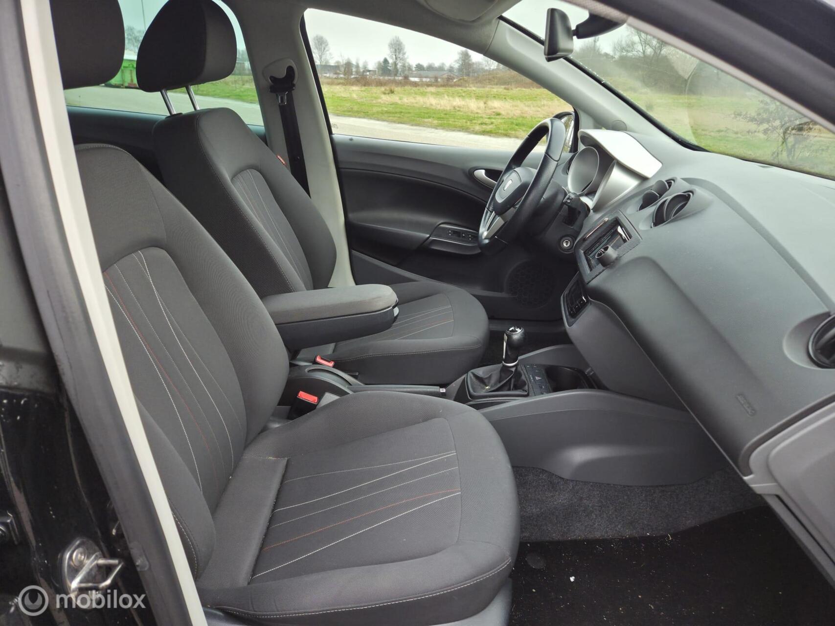 Foto van Seat Ibiza ST