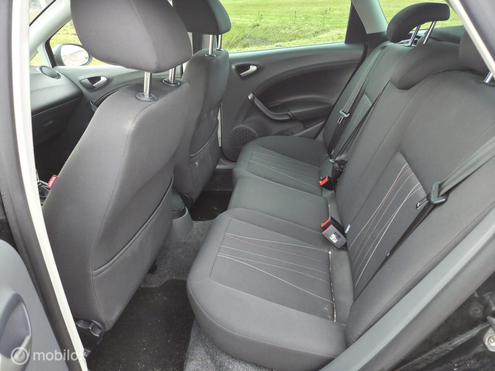 Foto van Seat Ibiza ST