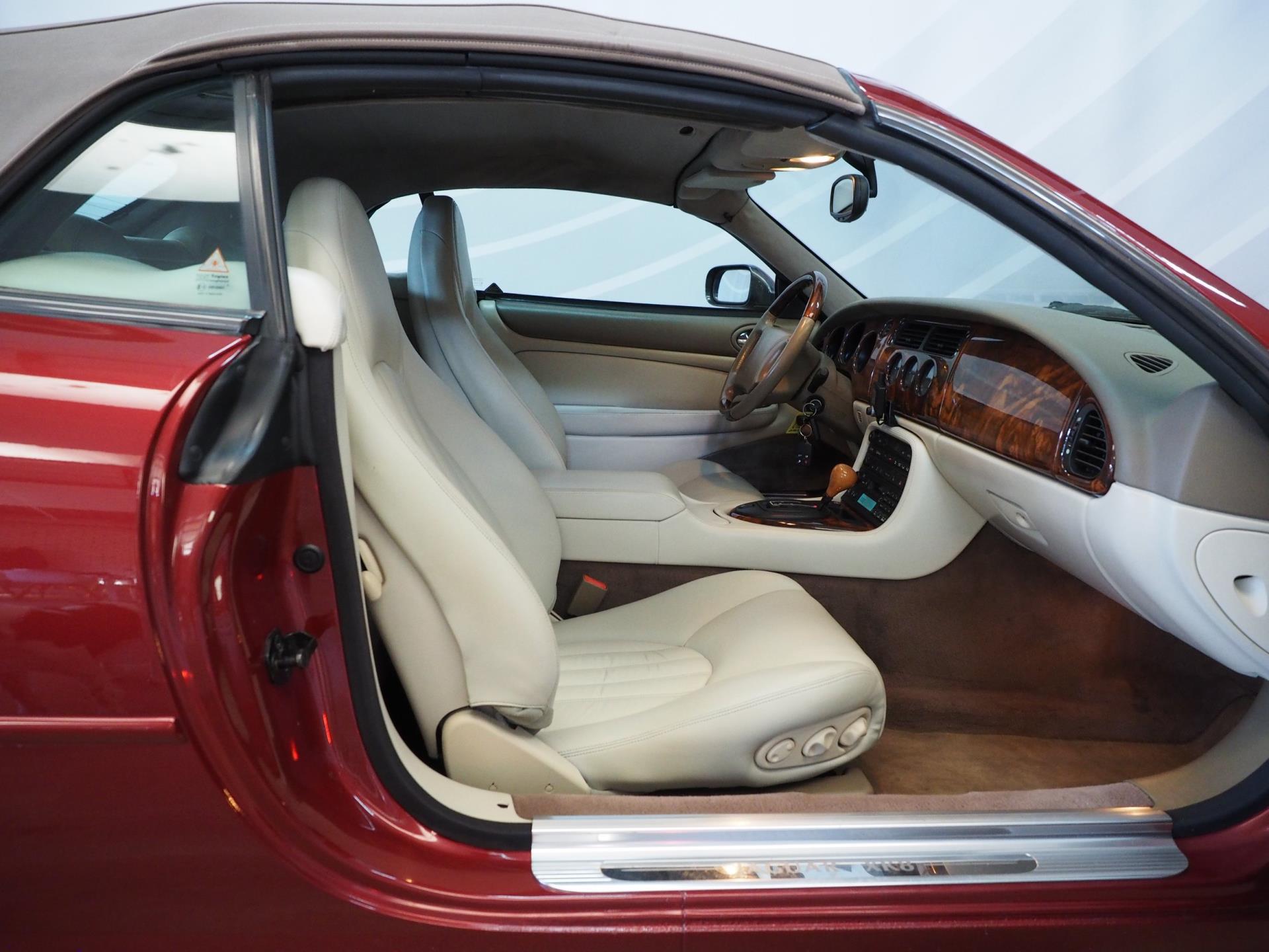 Foto van Jaguar Jaguar Xk8 Convertible