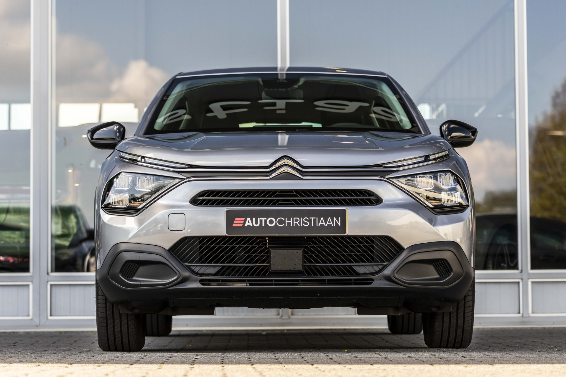 Foto van Citroen E-c4