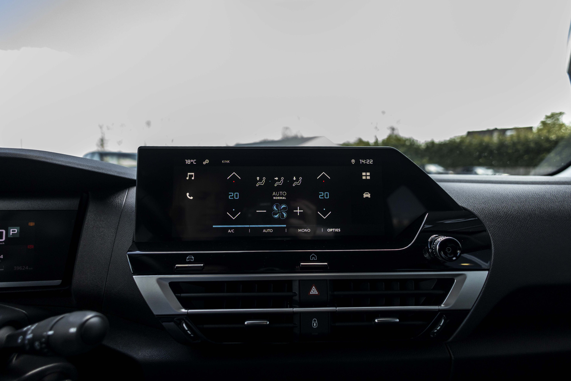 Foto van Citroen E-c4