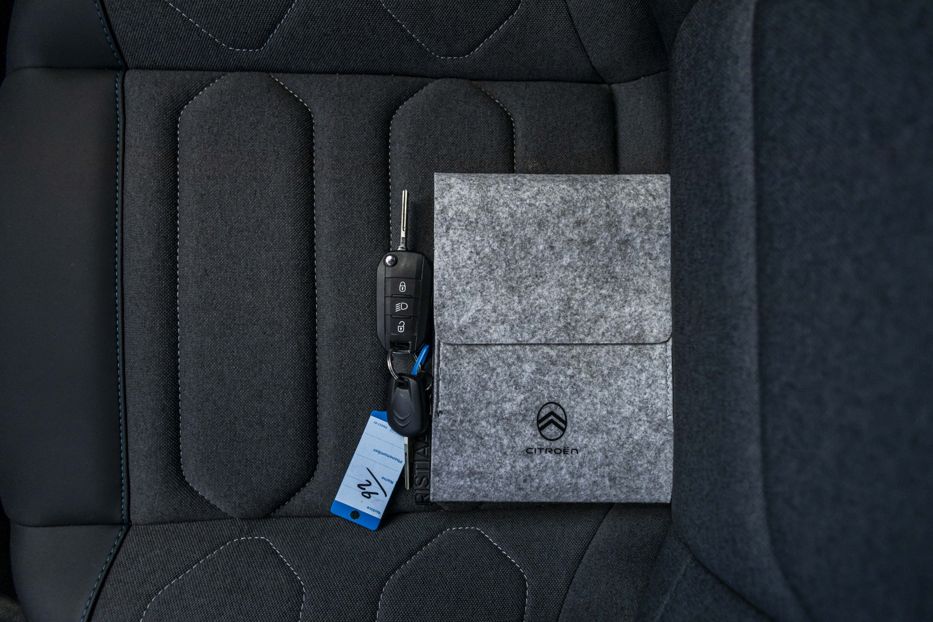 Foto van Citroen E-c4