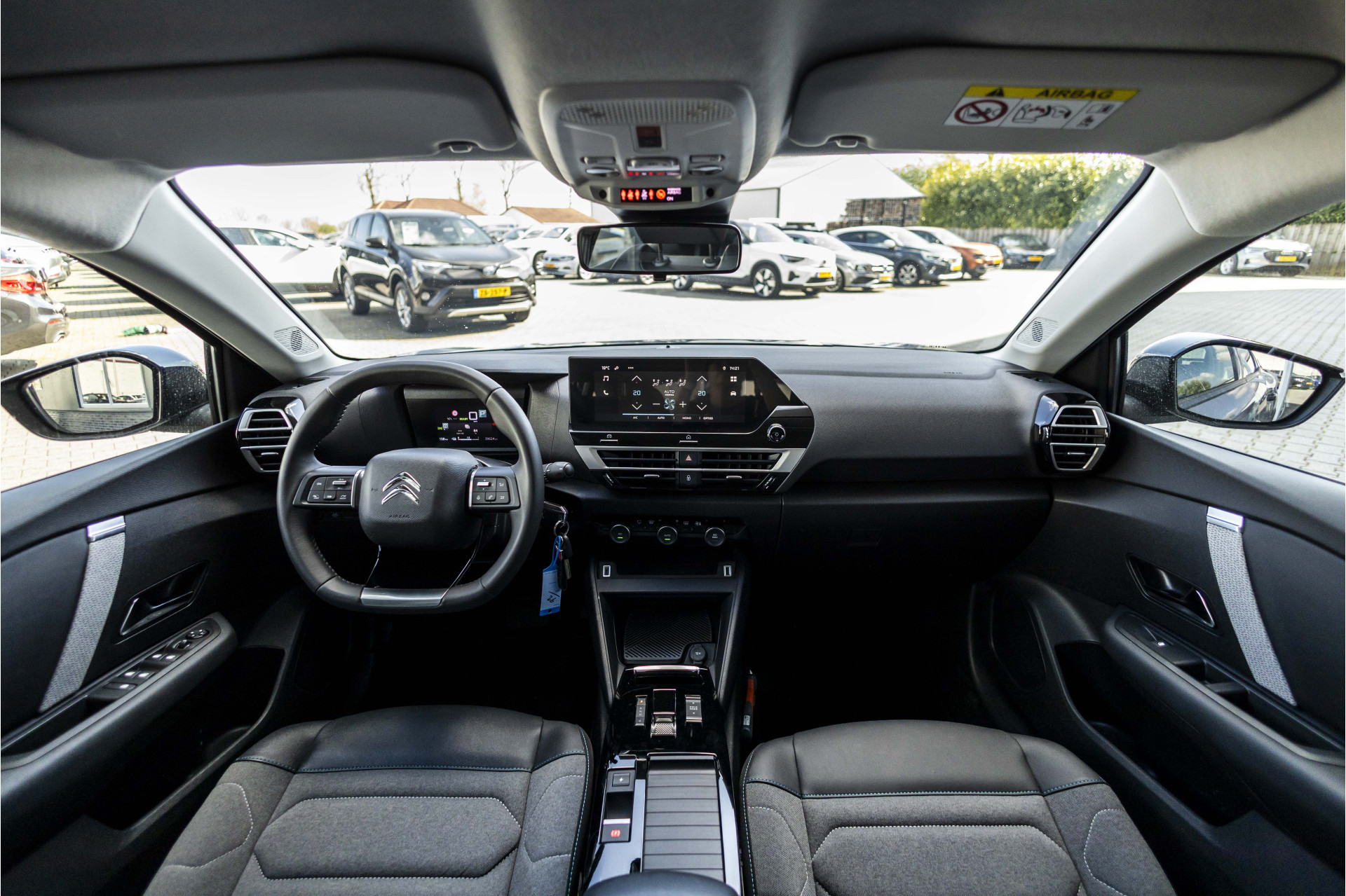 Foto van Citroen E-c4