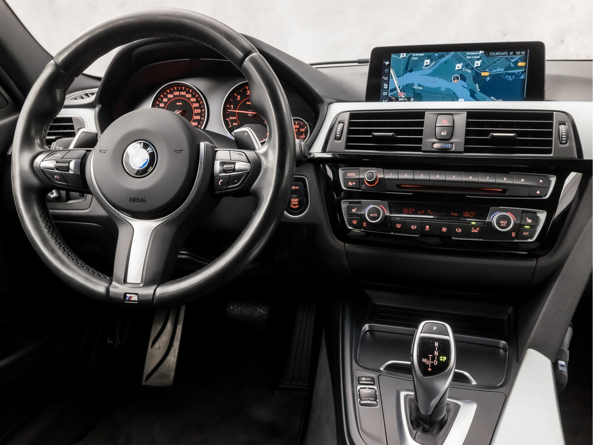 Foto van BMW 320i