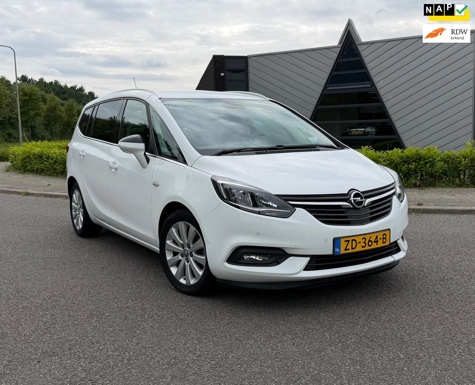 Foto van OPEL ZAFIRA TOURER