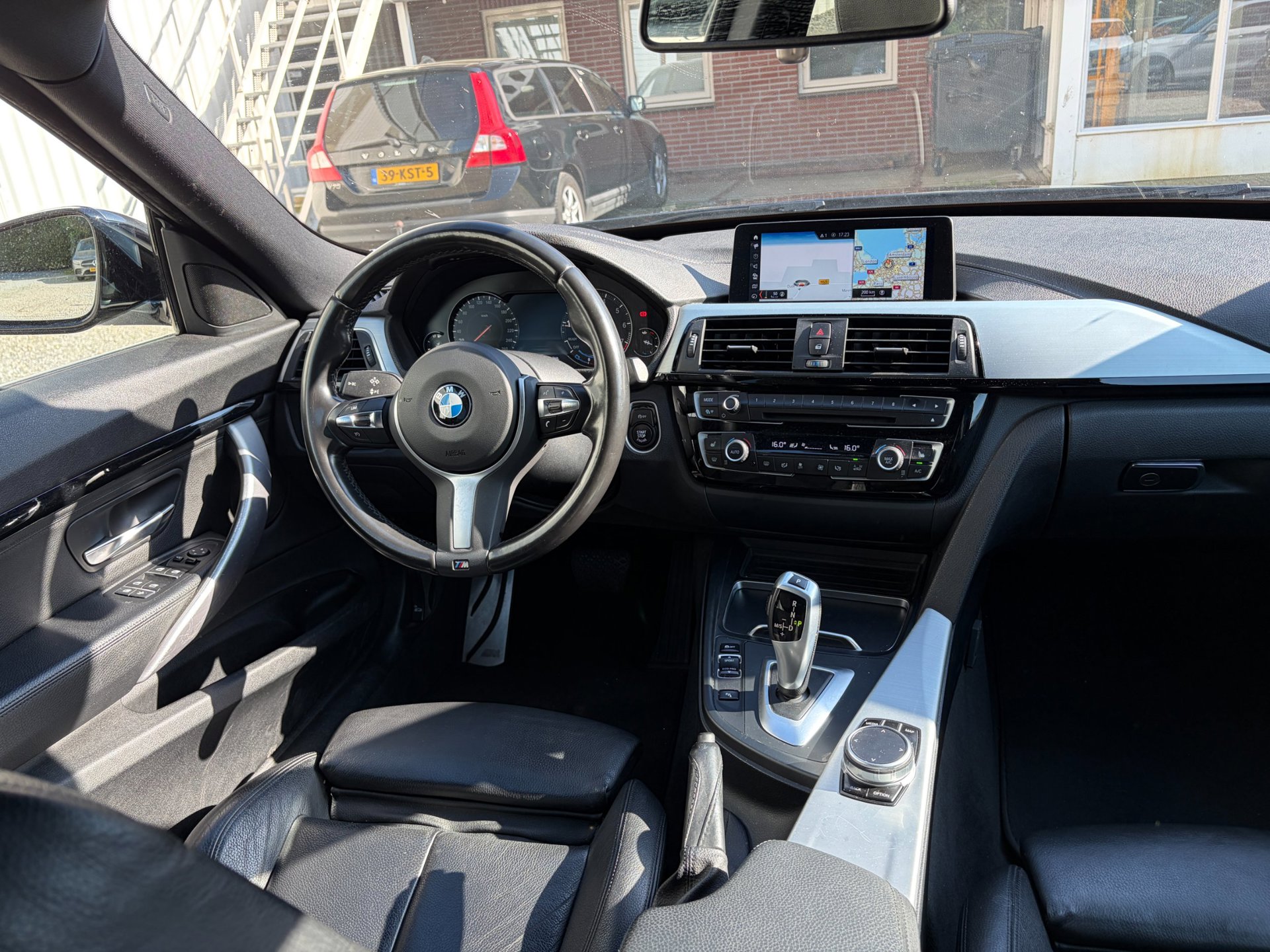 Foto van BMW 320i