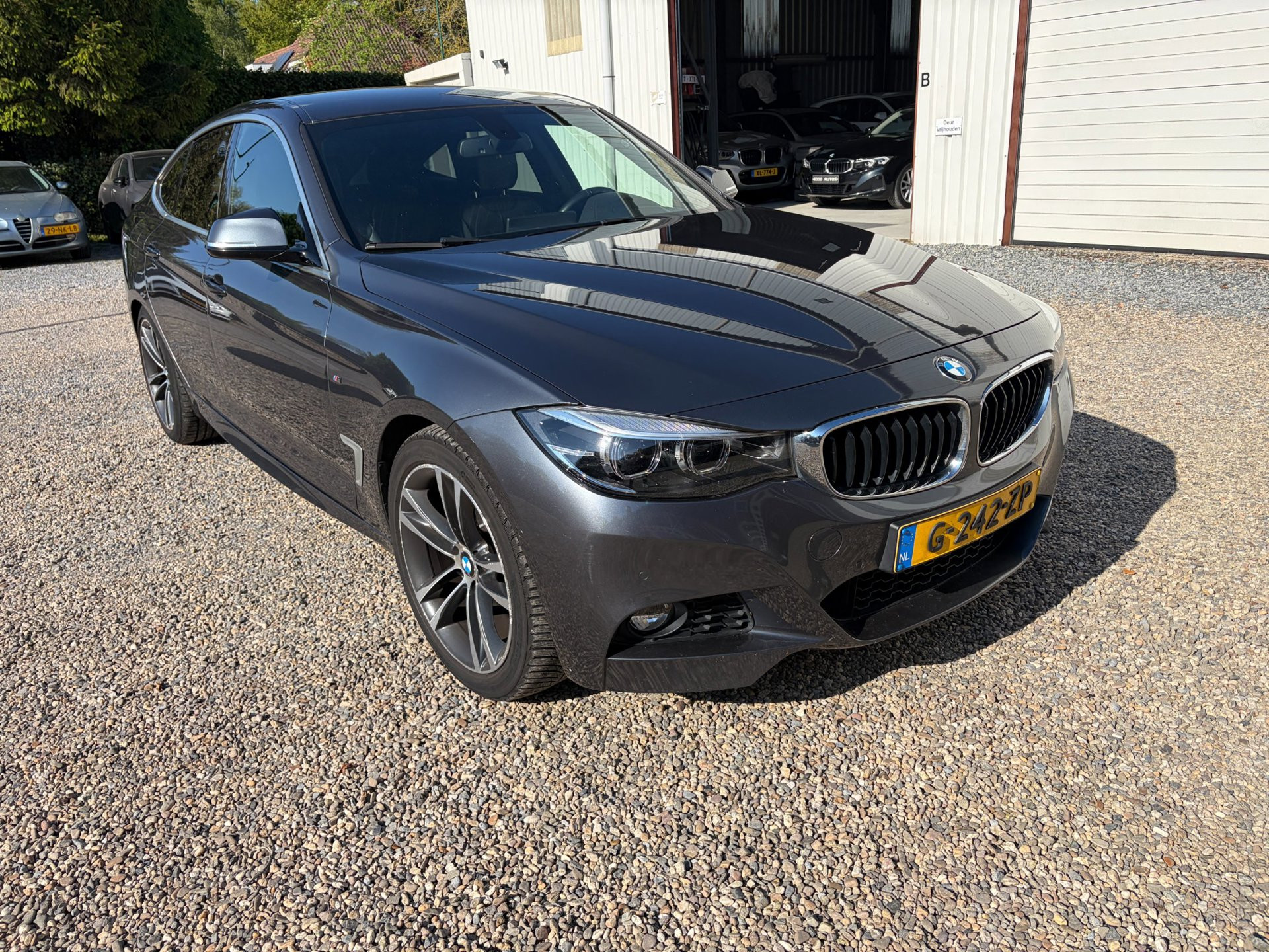 Foto van BMW 320i