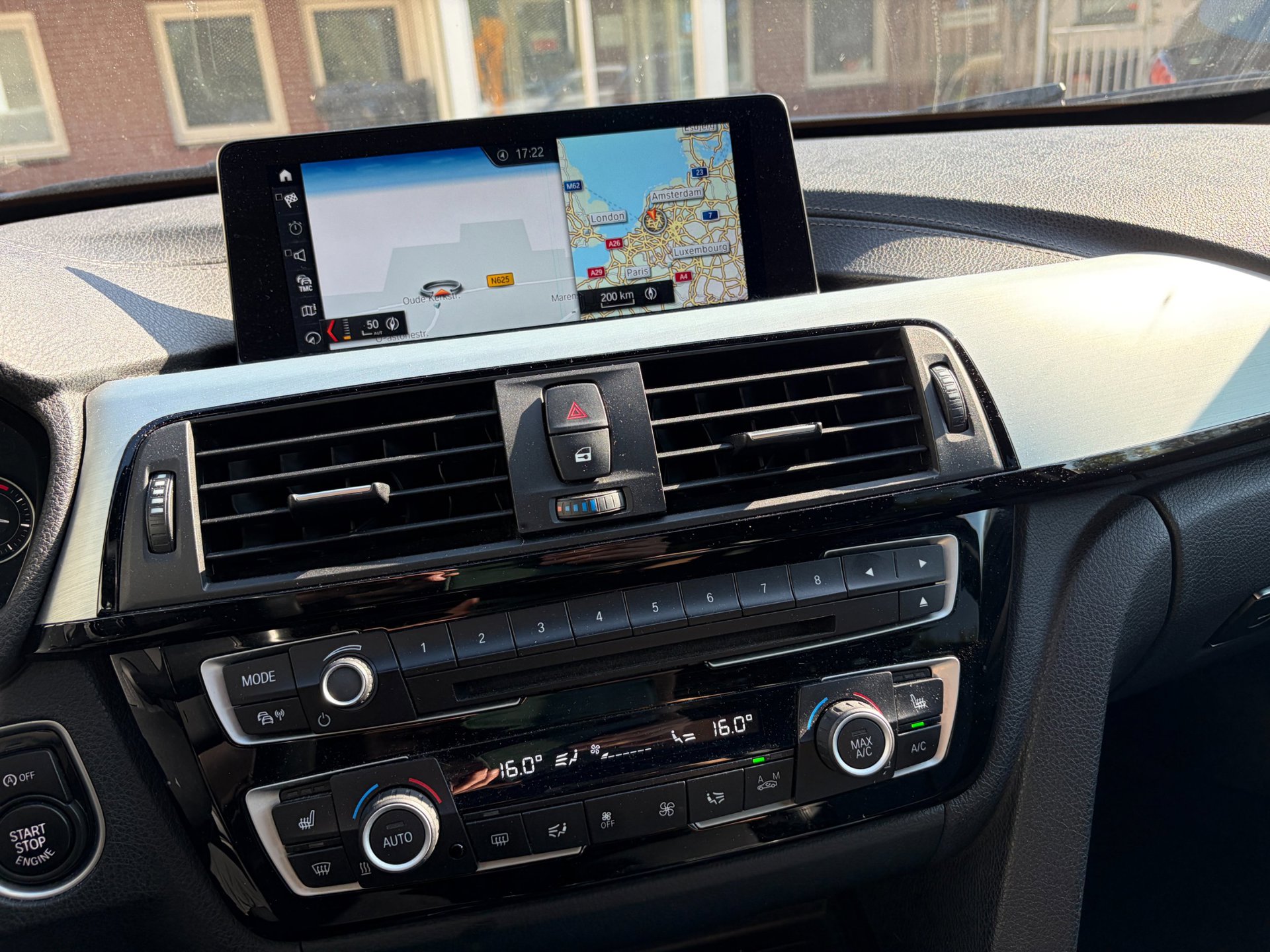 Foto van BMW 320i
