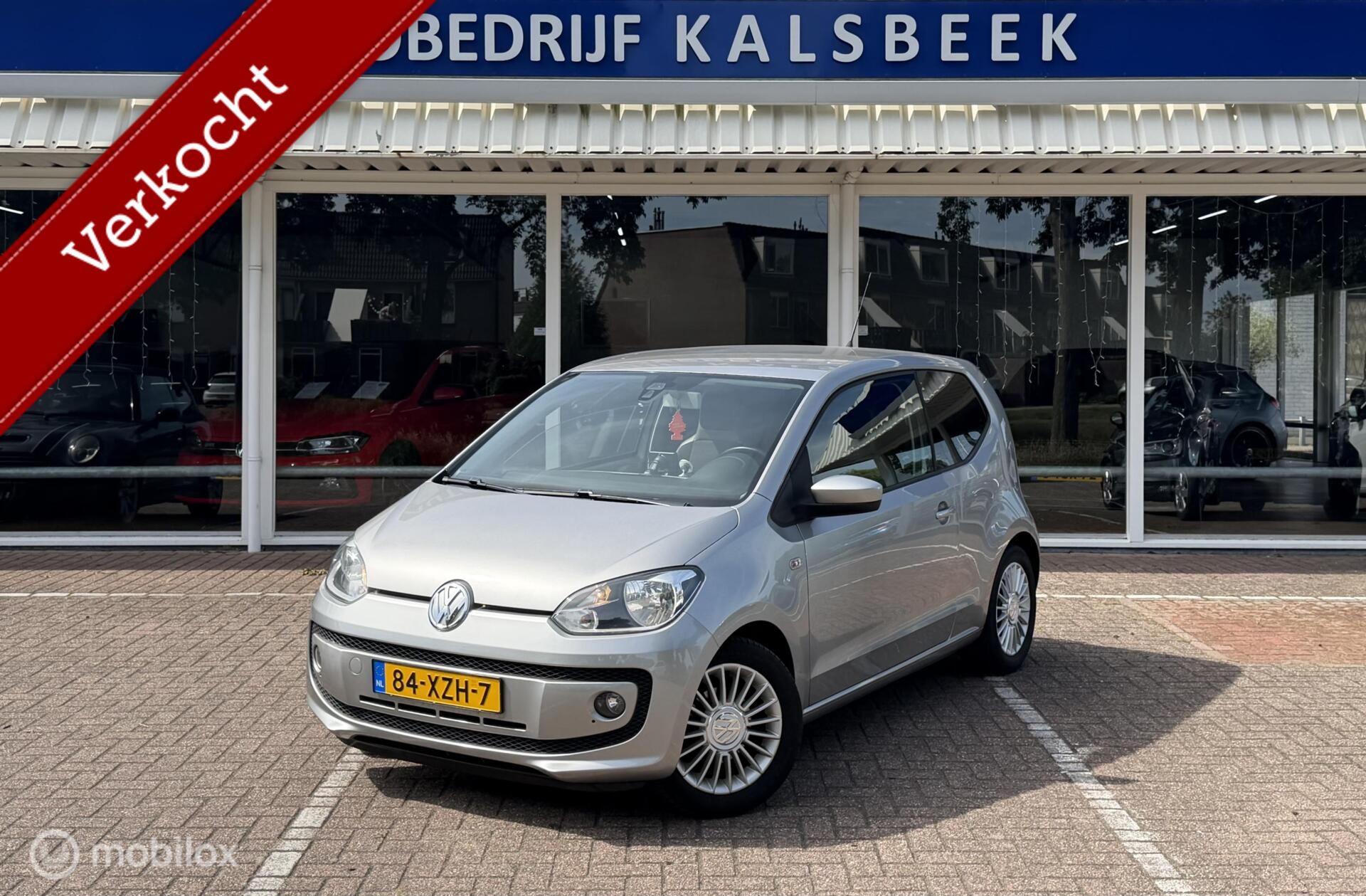 Volkswagen Up 1.0 move up! BlueMotion|Cruise control|Airco|Navigatie| 2012 - voorkant
