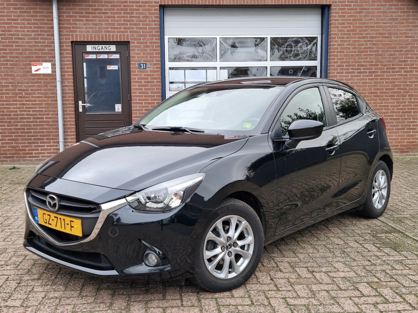 Mazda Mazda2 1.5 Skyactiv-G TS+ Automaat NL-auto Navi Airco Stoelverw Trekhaak 2015 - voorkant