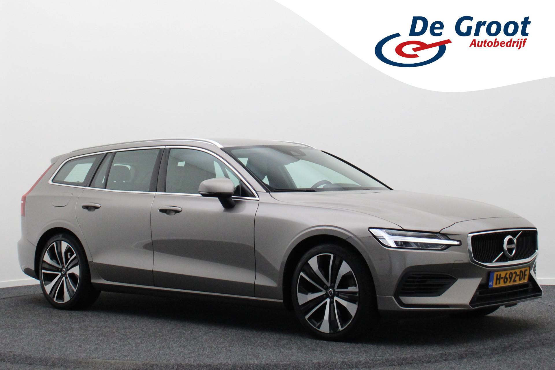 Foto van VOLVO V60 T6 TWIN ENGINE