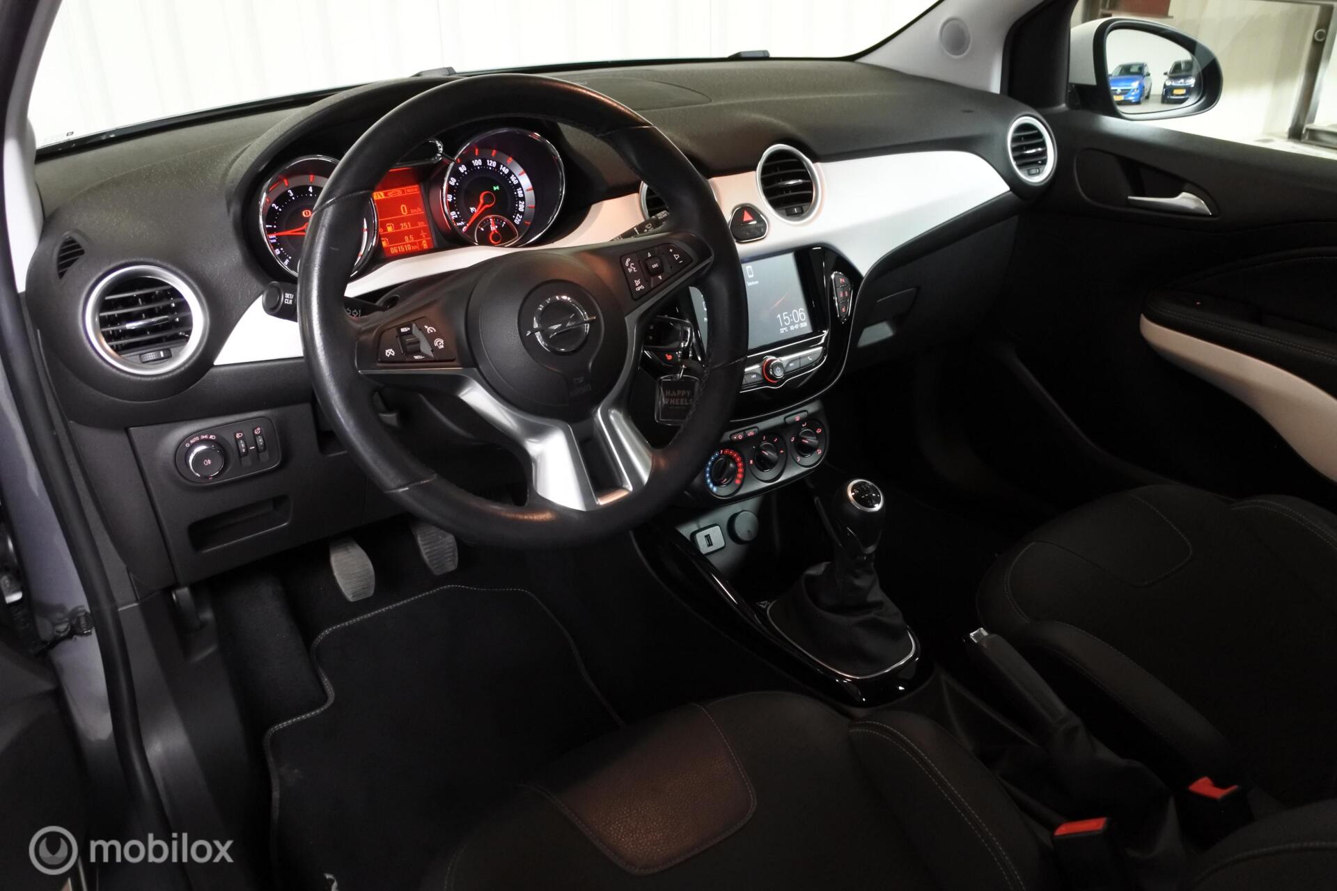 Foto van Opel Adam