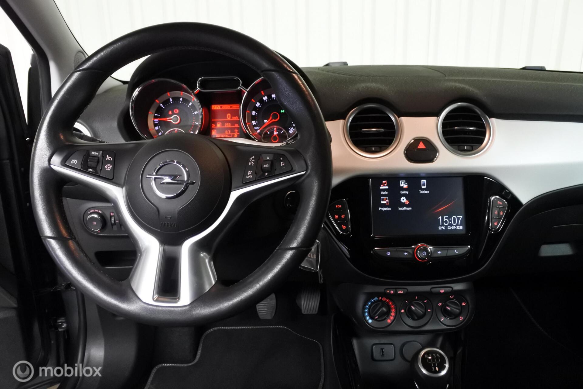 Foto van Opel Adam