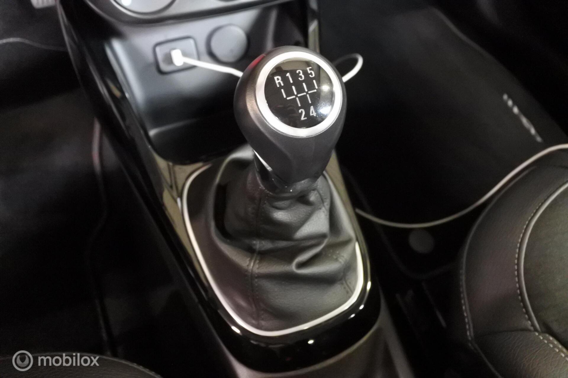 Foto van Opel Adam