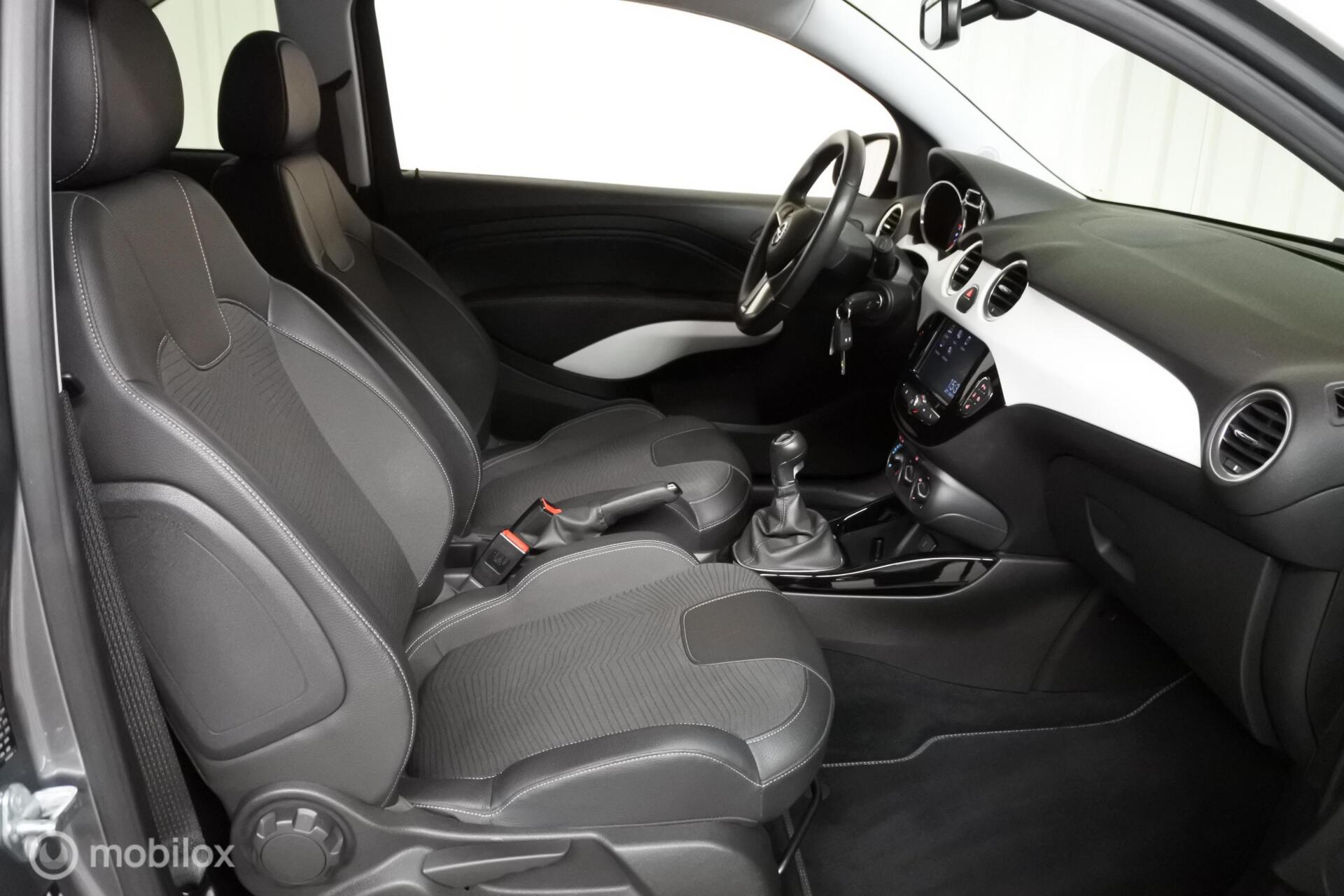 Foto van Opel Adam