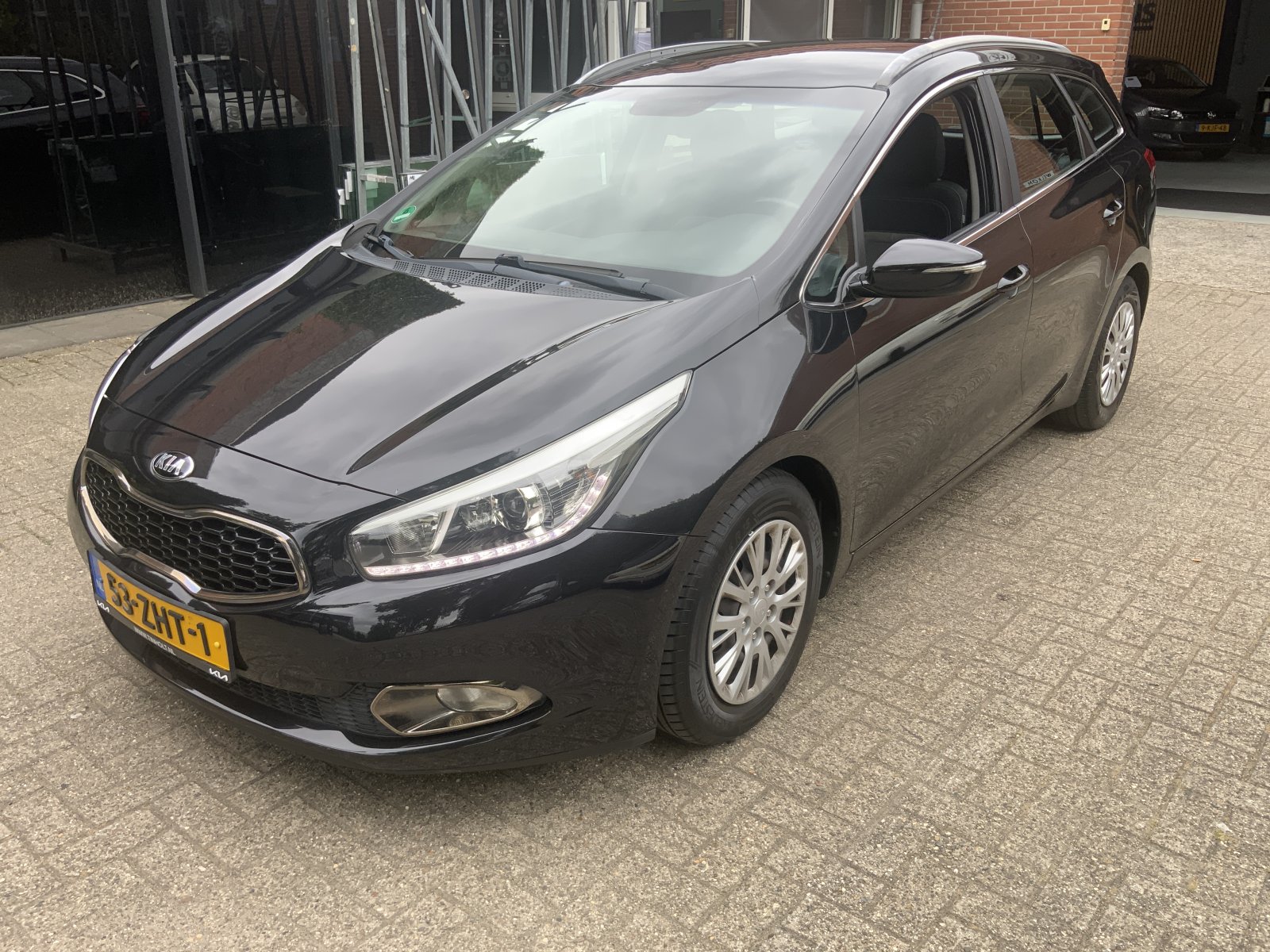 Kia Cee'd Sportswagon 1.6 GDI Plus Pack 2012 - voorkant